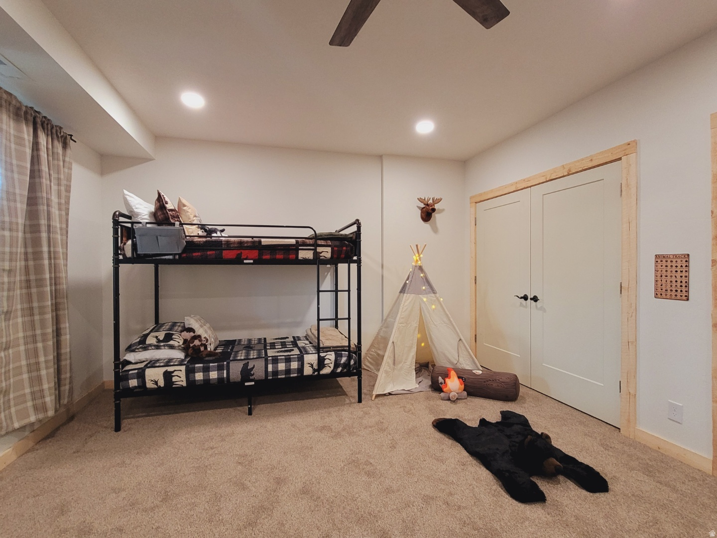 TOLLGATE FOREST MEADOW RANCH - Residential
