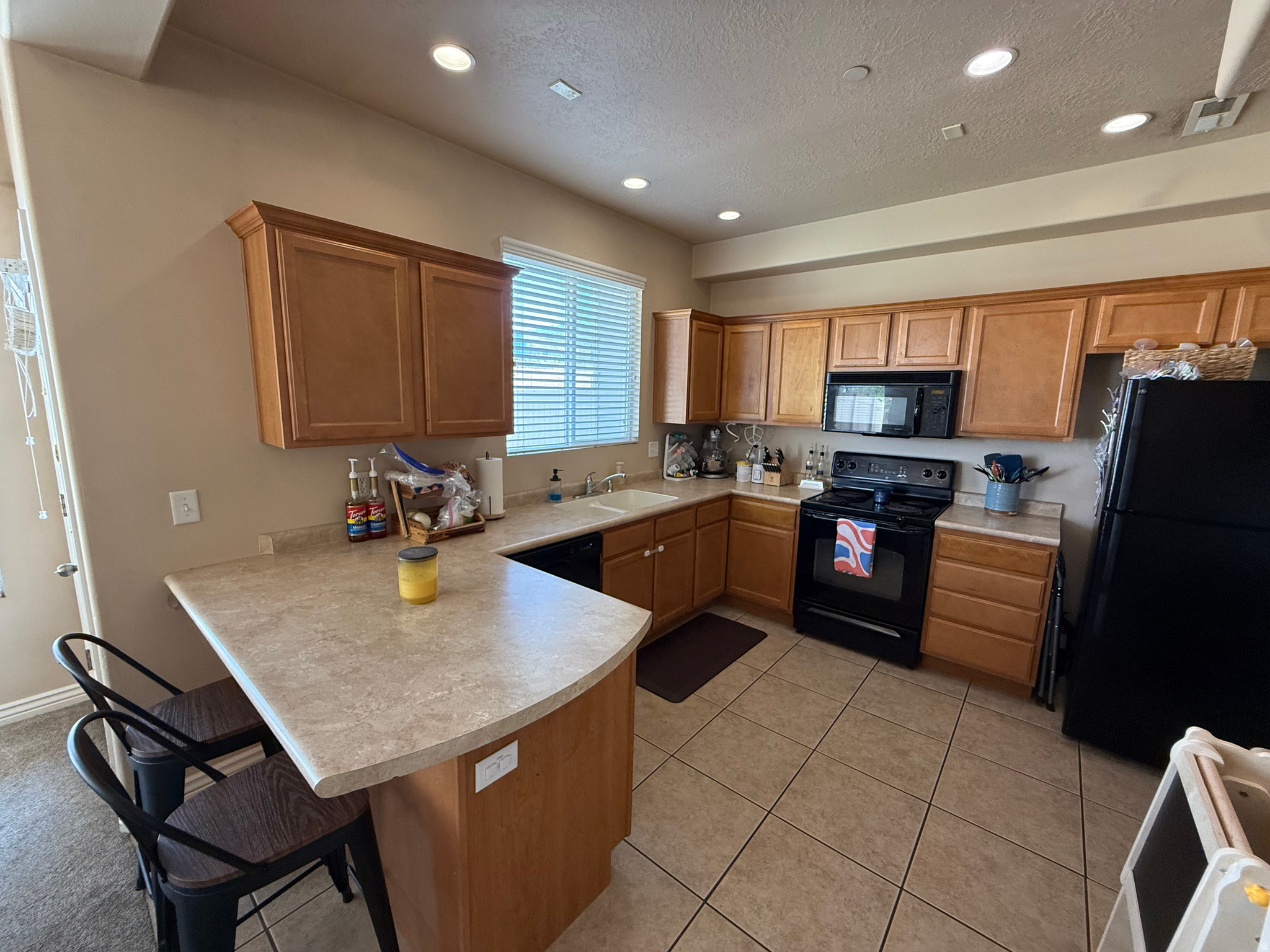 PROVENCE WEST AT PHEASANT POINTE CONDO - Residential
