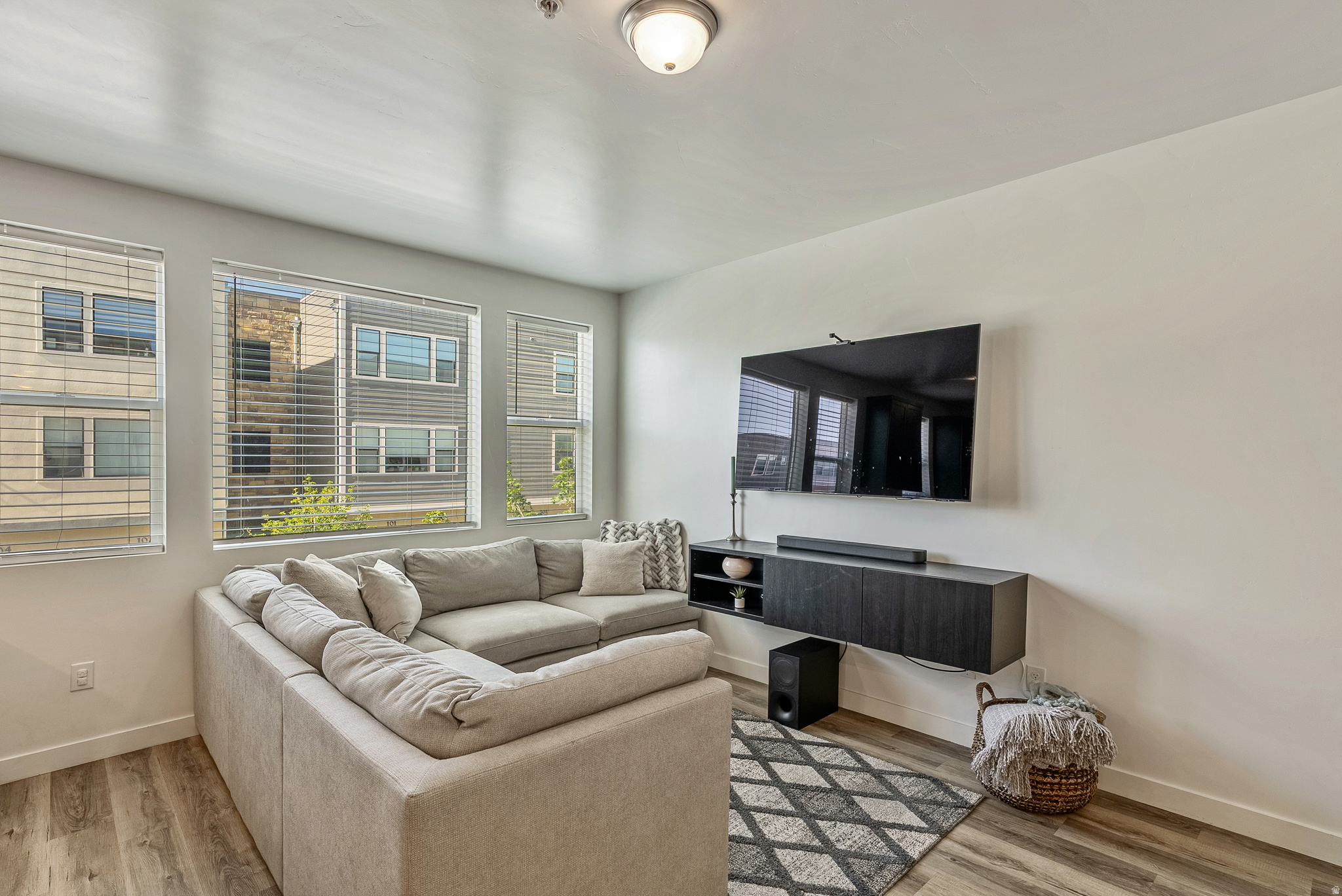 JORDAN HEIGHTS - Residential