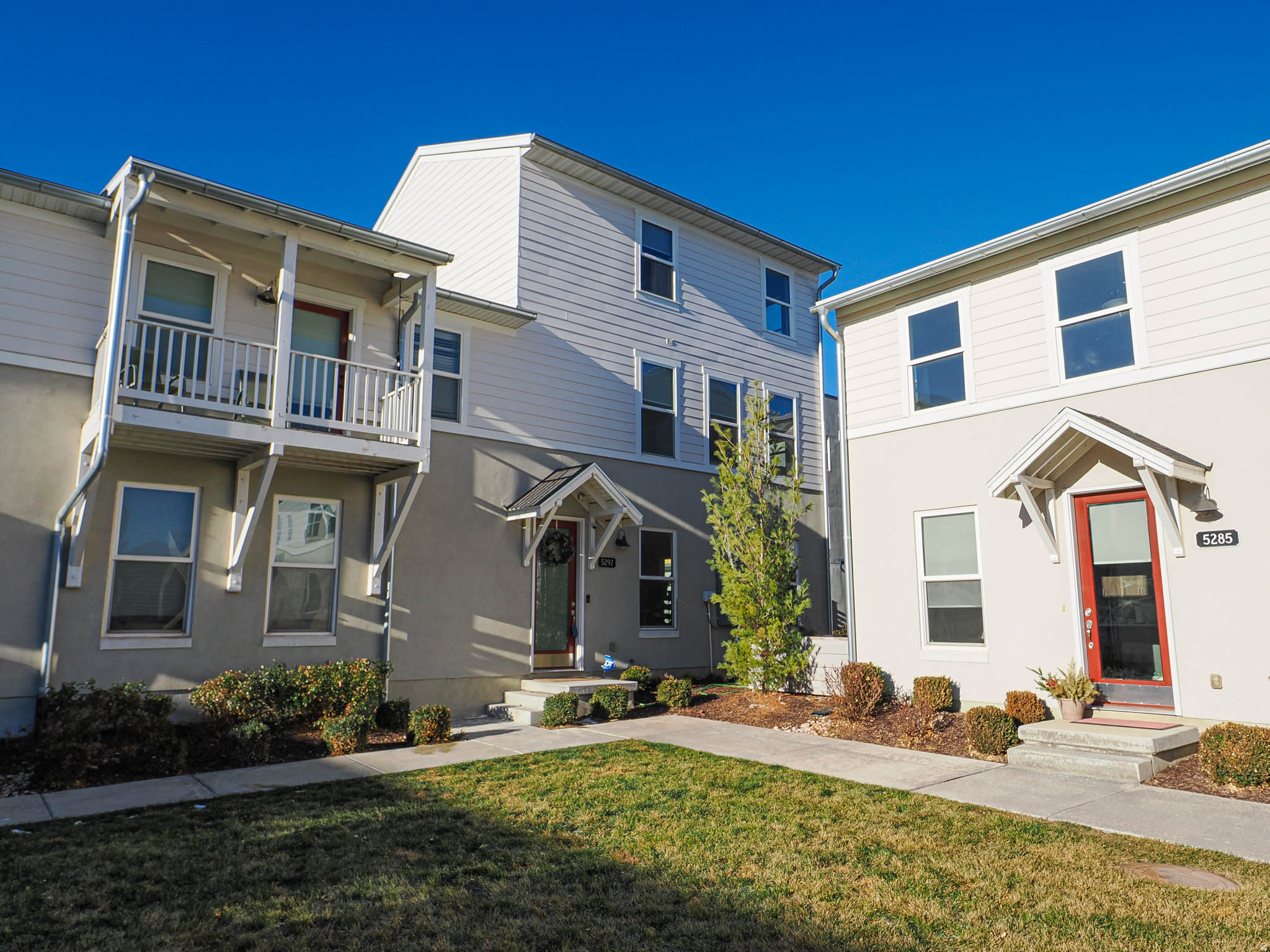 Tastefully Decorated, Well-Maintained Townhouse in the Creekside Community at Daybreak. Tons of Amenities & about a mile from the new Bees Stadium! This Like-New Townhome features LVP Flooring, Quartz Countertops & Stainless Steel Appliances! Located on the end of the building, there are tons of windows and natural light. There's a private patio area & a deck off the kitchen. Located adjacent to a Community Park, which offers convenience for your children and/or your pets. Internet Included in HOA Fee. Schedule your private showing today!