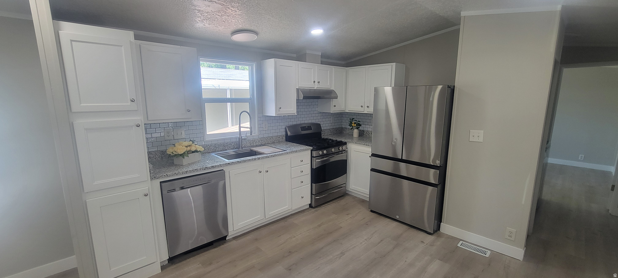MAJESTIC OAKS - Residential