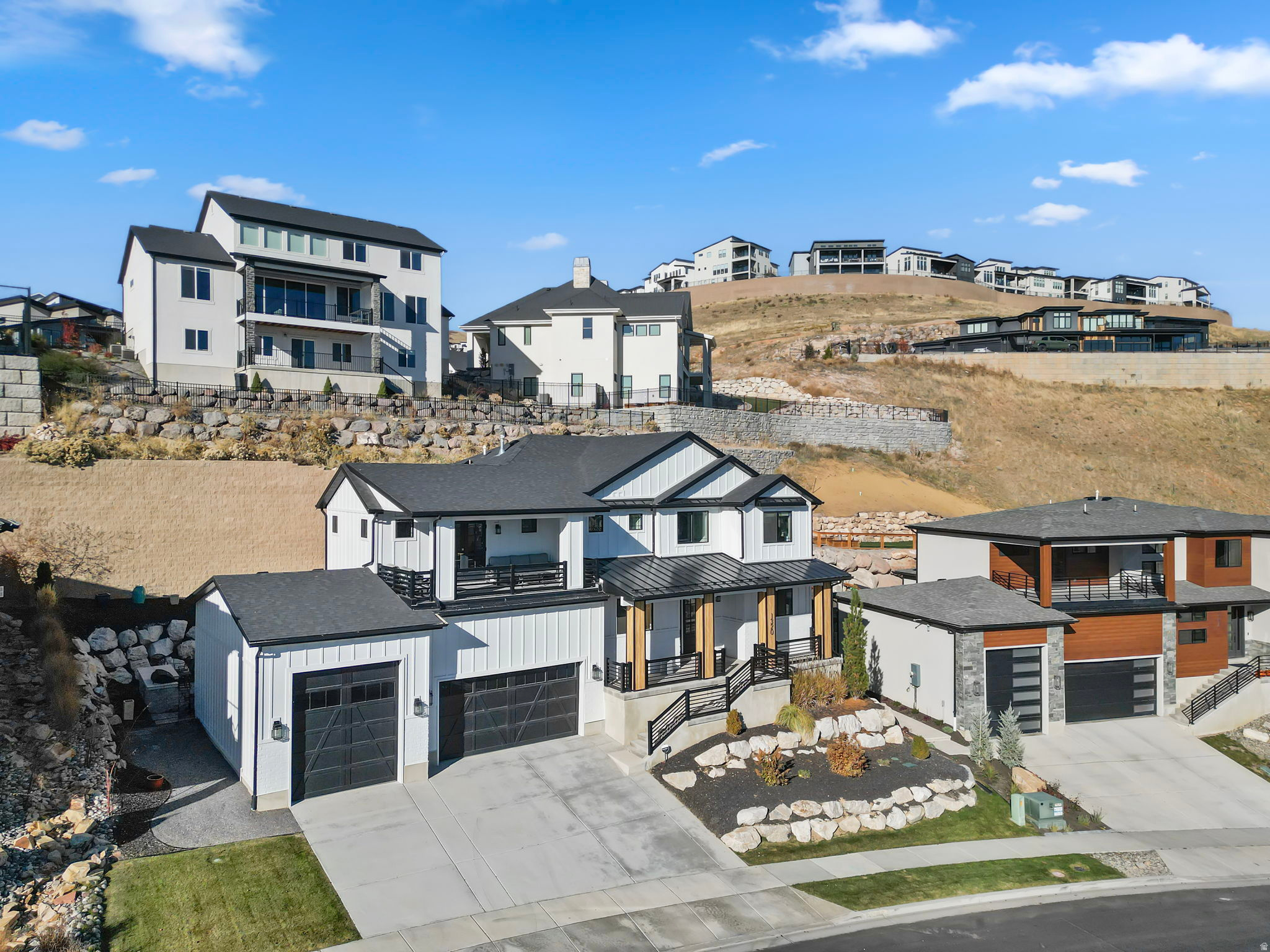SEASONS ESTATES - Residential