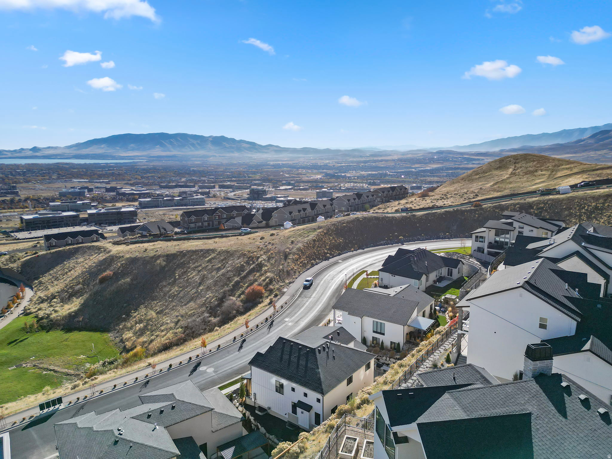 SEASONS ESTATES - Residential