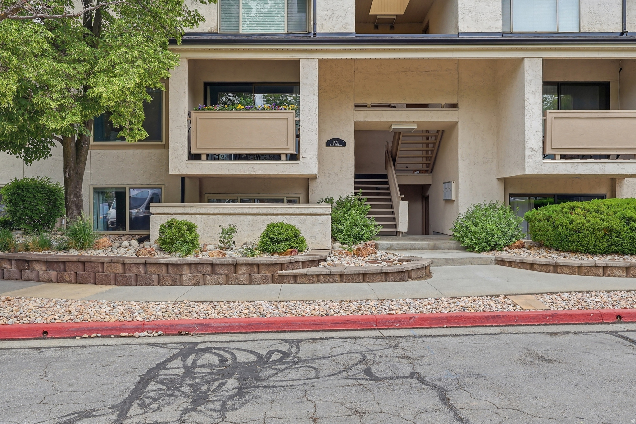 HILL CREEK - Residential