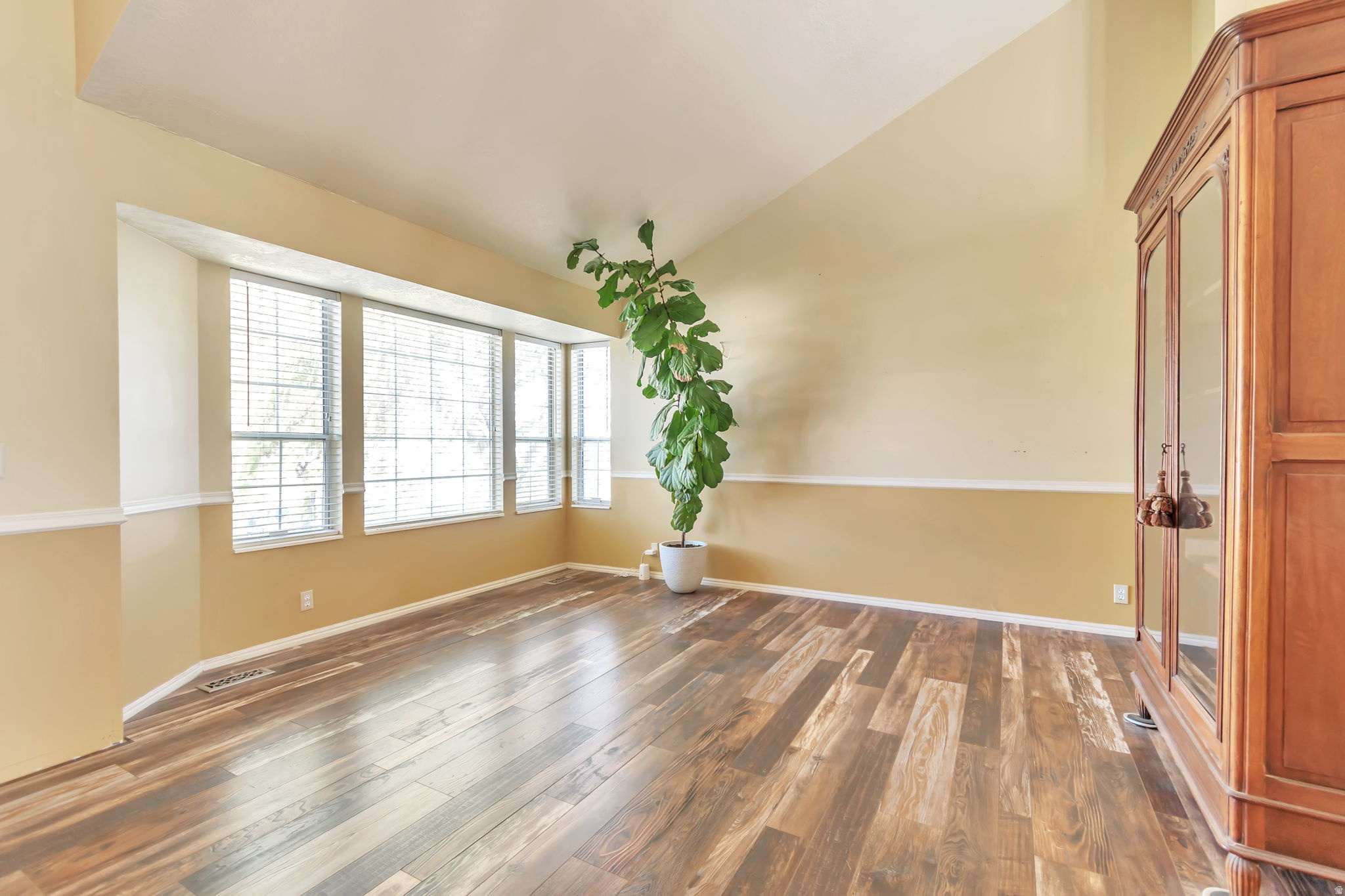 ELM MEADOWS - Residential
