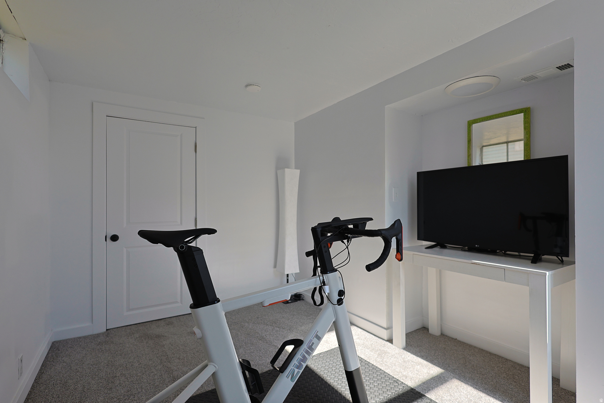 LINWOOD PLACE - Residential