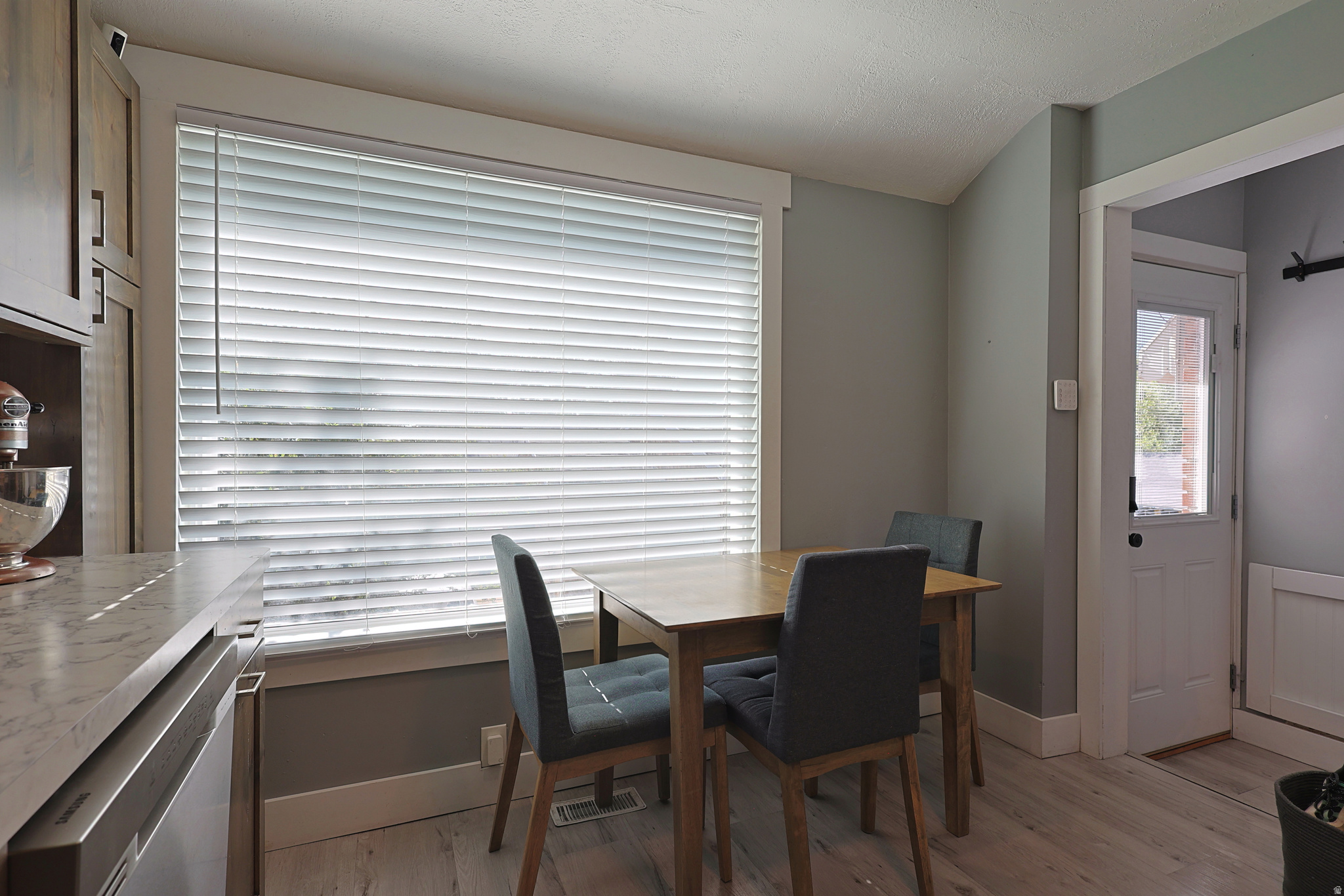 LINWOOD PLACE - Residential