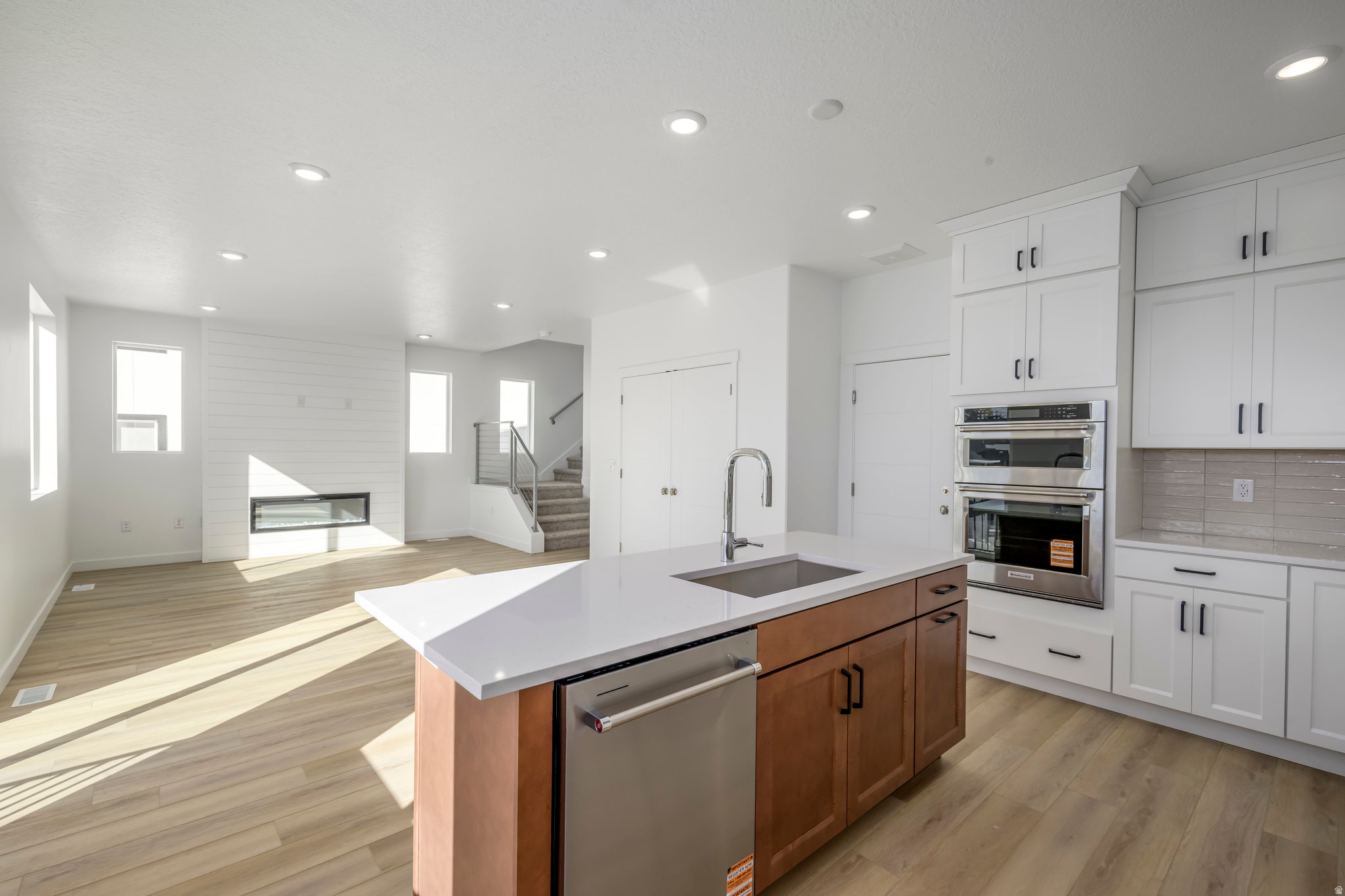 BULLION - Residential