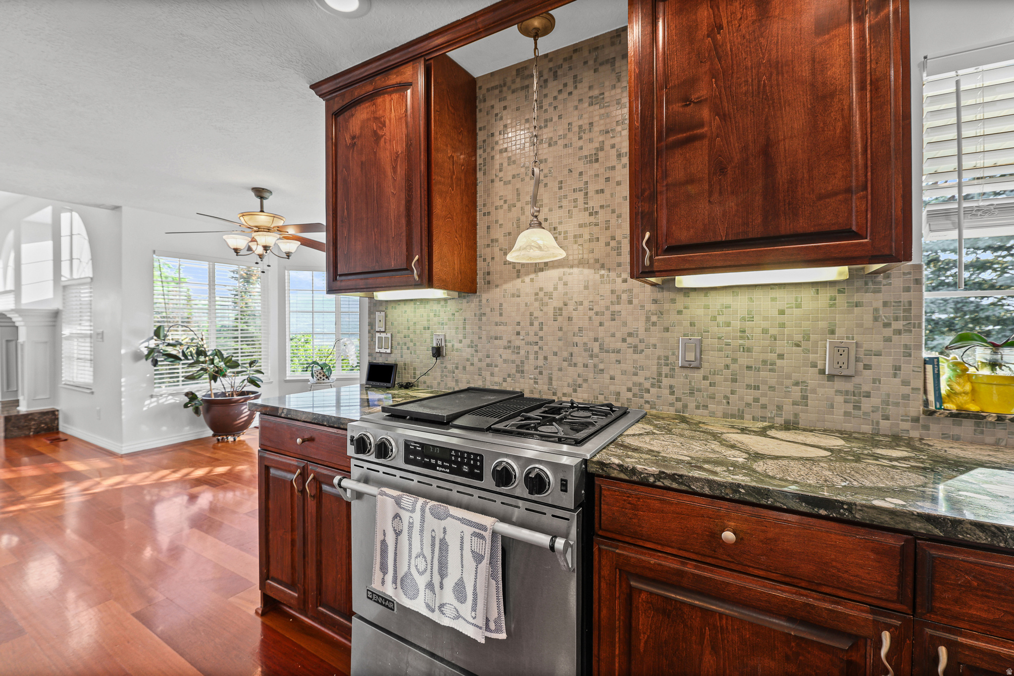 WOLF CREEK - Residential