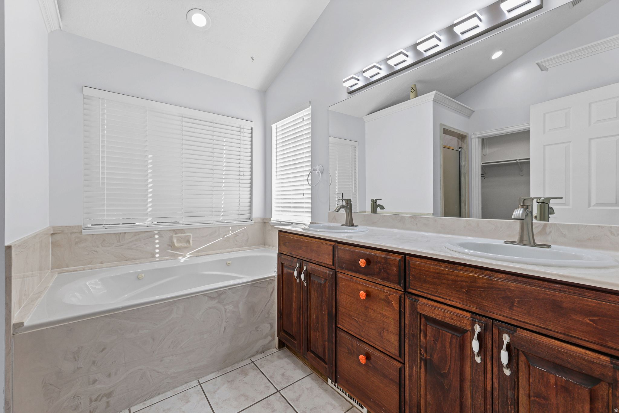WOLF CREEK - Residential