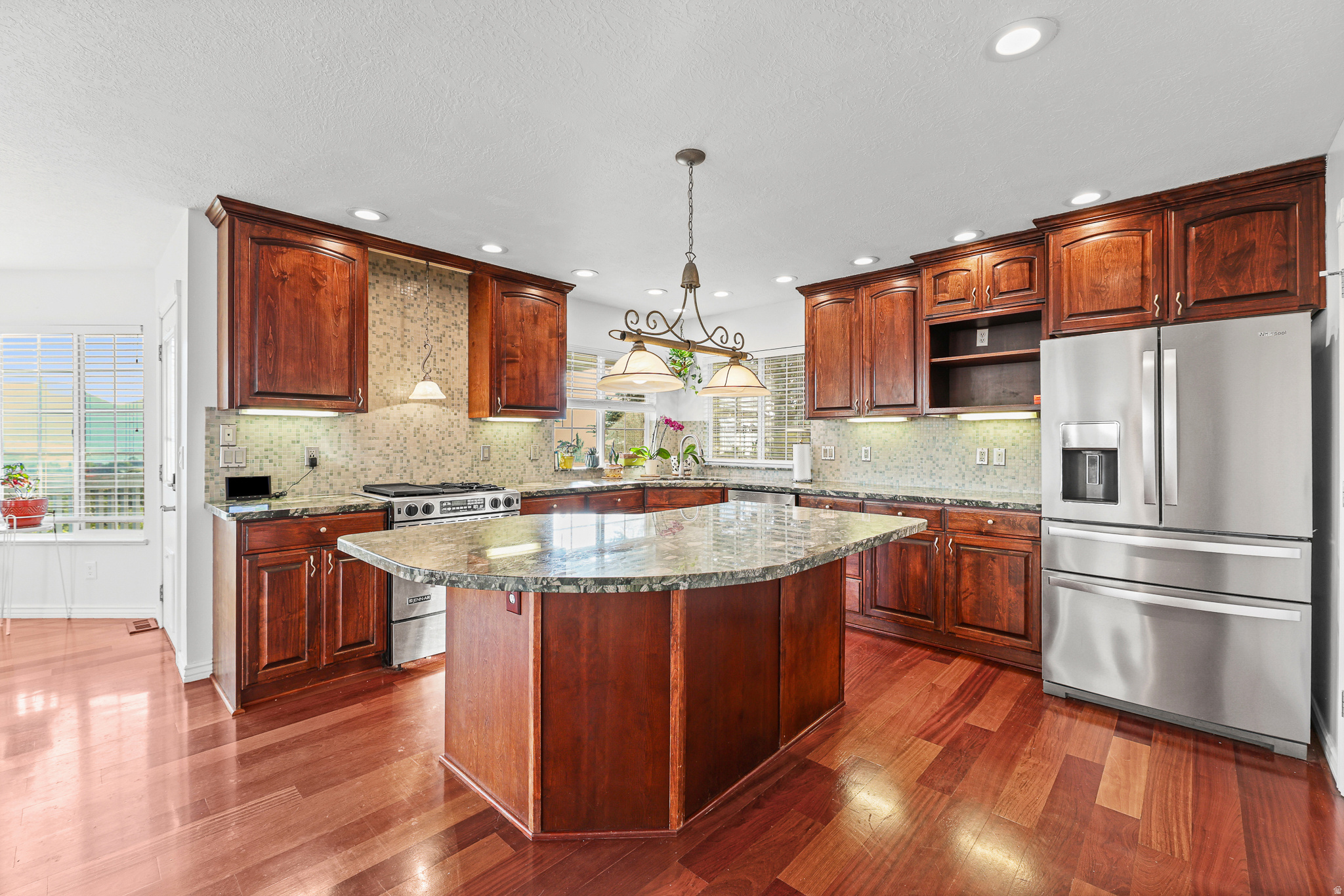 WOLF CREEK - Residential
