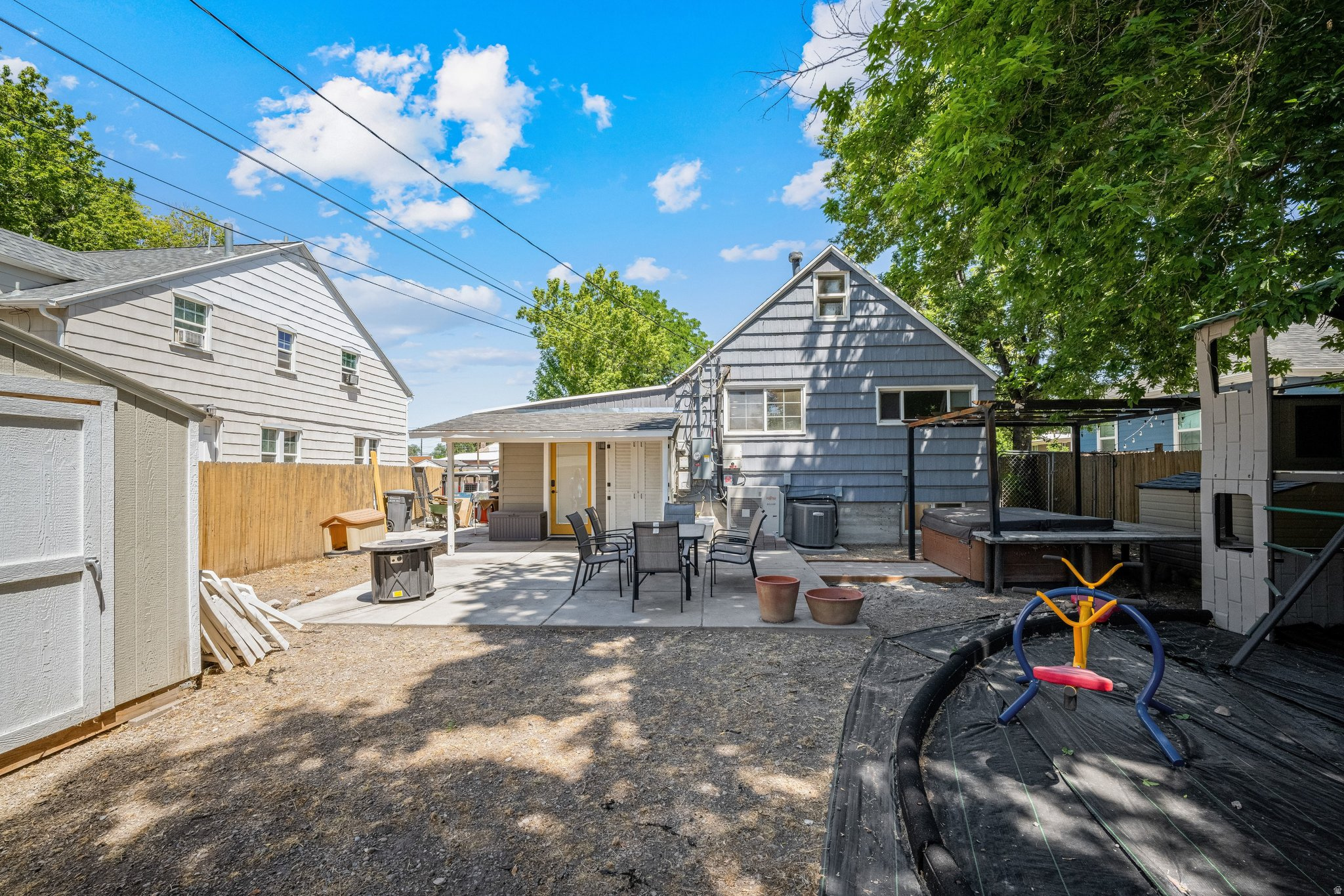 SUGAR HOUSE - Residential