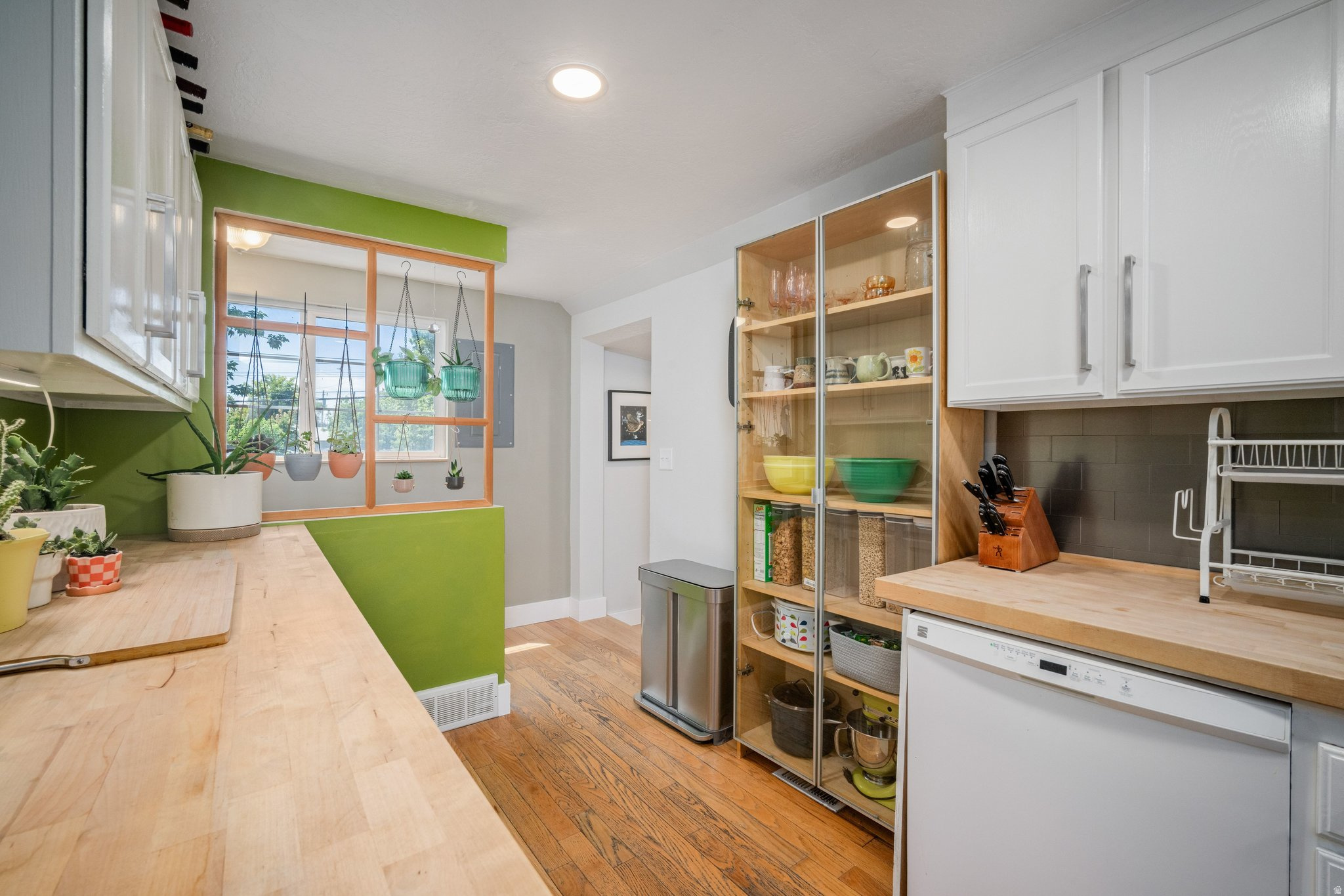 SUGAR HOUSE - Residential
