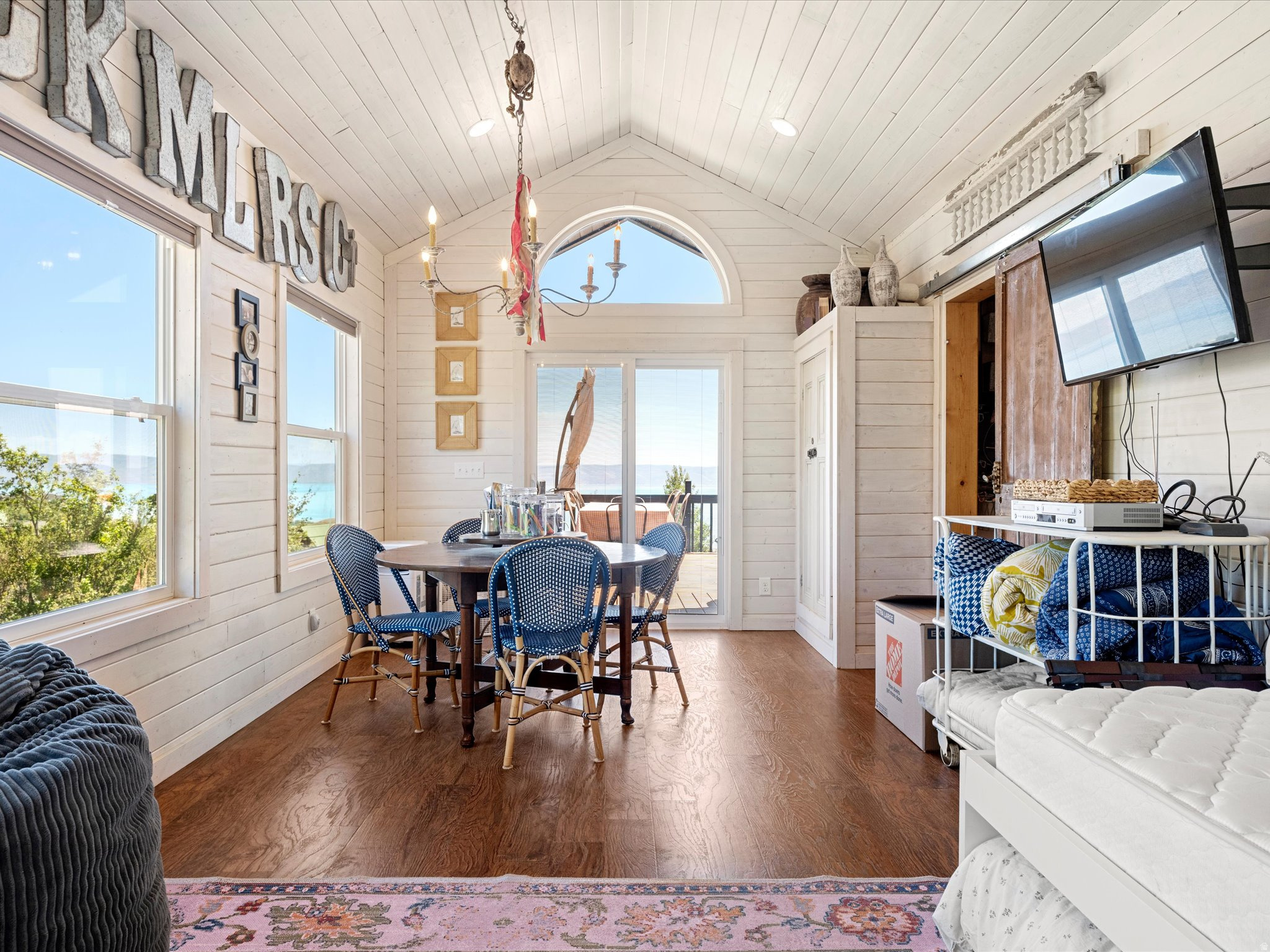 BEAR LAKE WEST - Residential