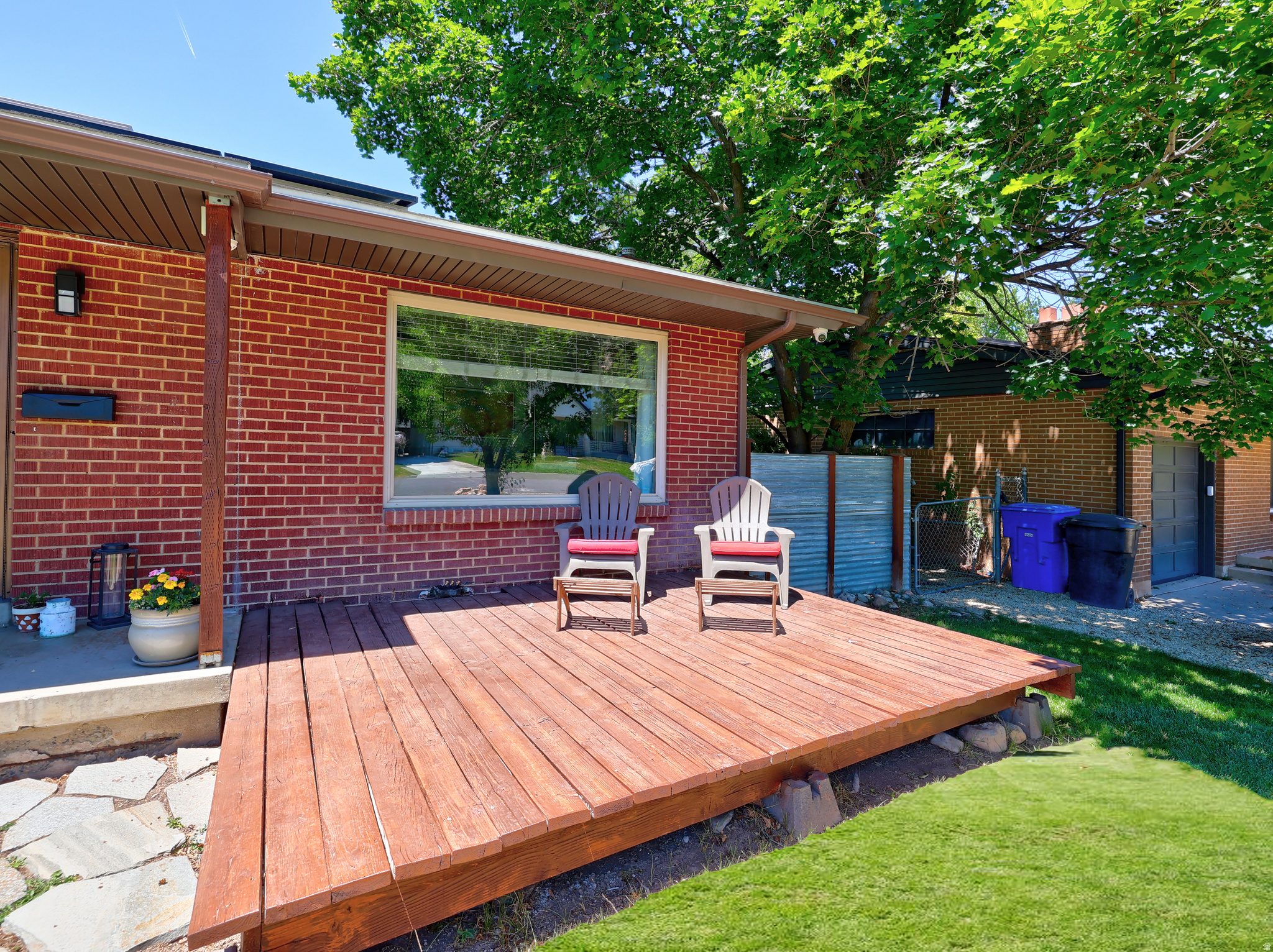 TERRACE VIEW - Residential