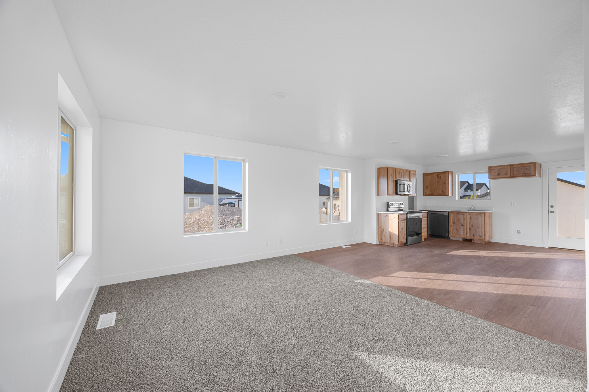 SUMMIT RIDGE THE HILLS - Residential