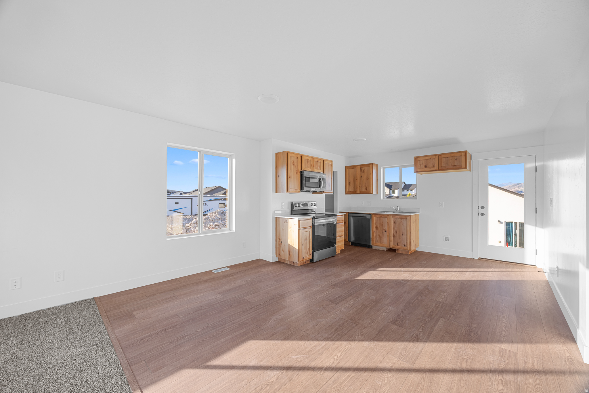SUMMIT RIDGE THE HILLS - Residential