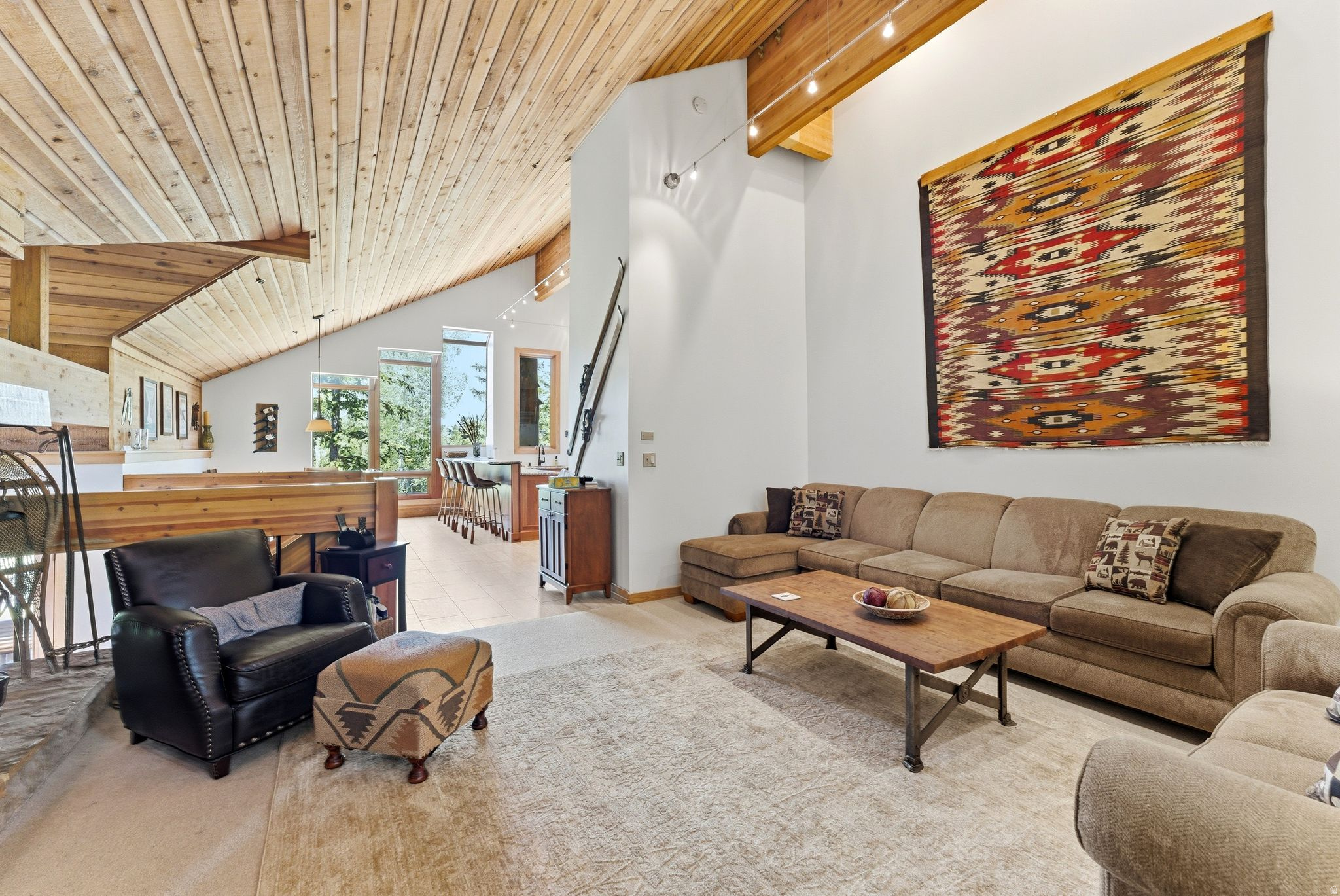 ASPEN HOLLOW CONDOS - Residential