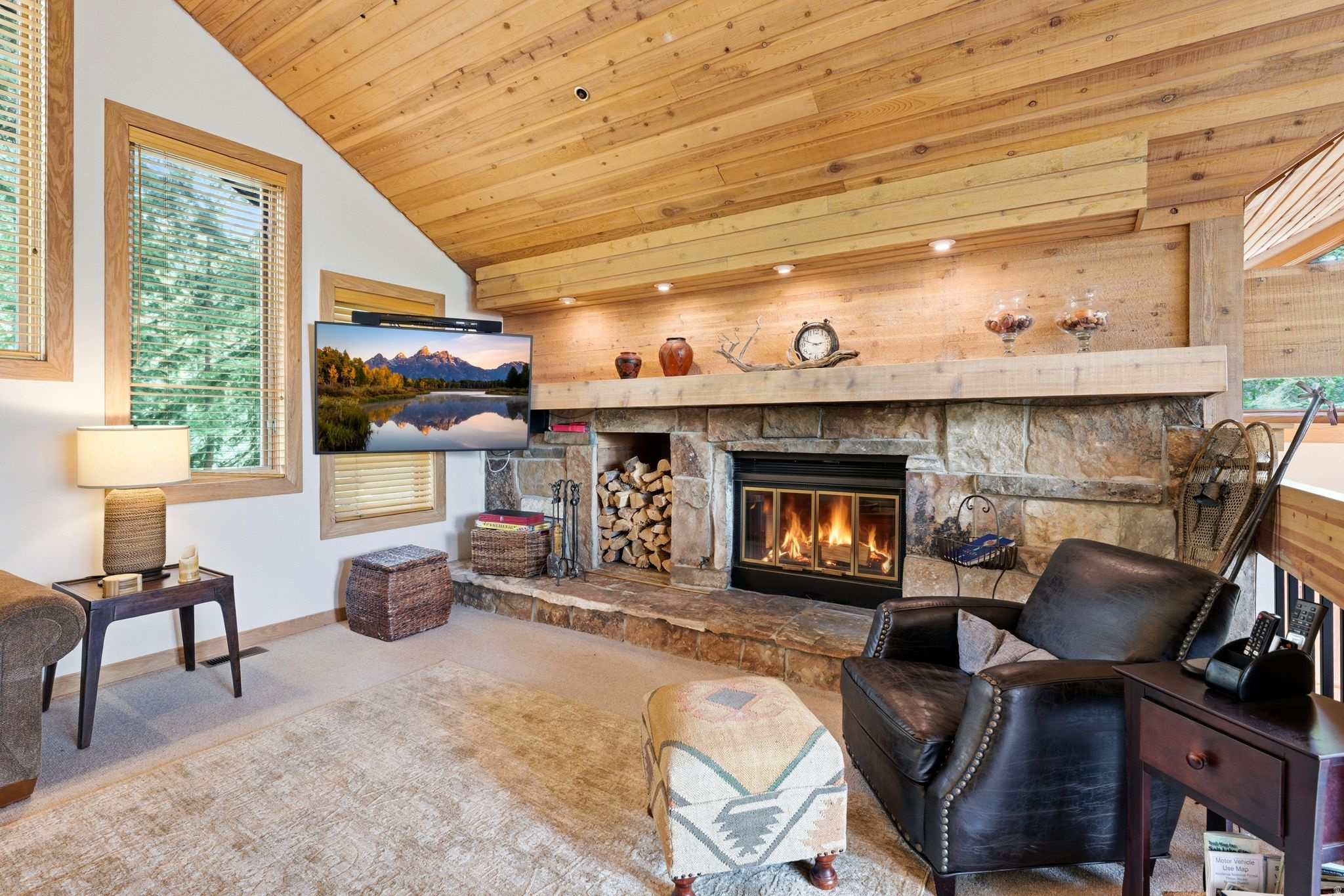 ASPEN HOLLOW CONDOS - Residential