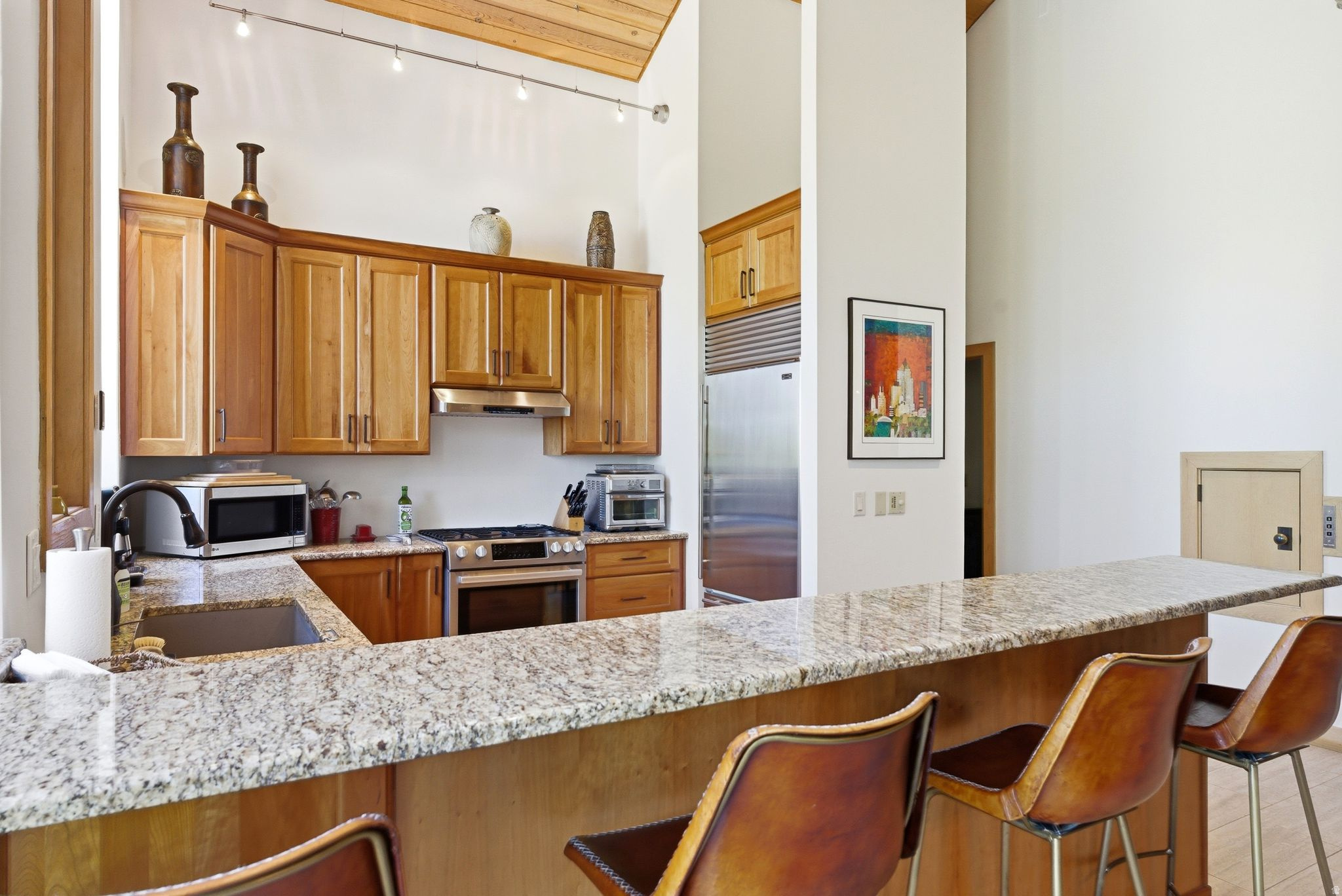 ASPEN HOLLOW CONDOS - Residential