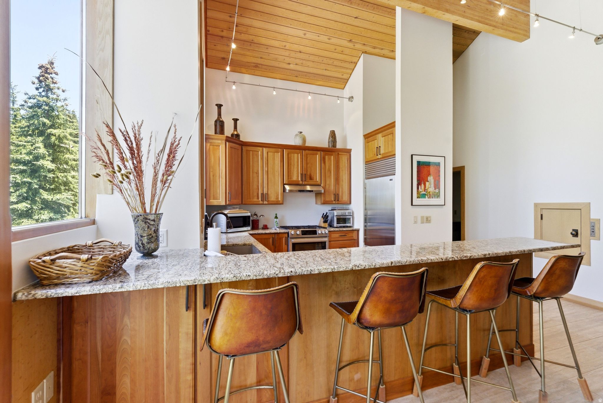 ASPEN HOLLOW CONDOS - Residential