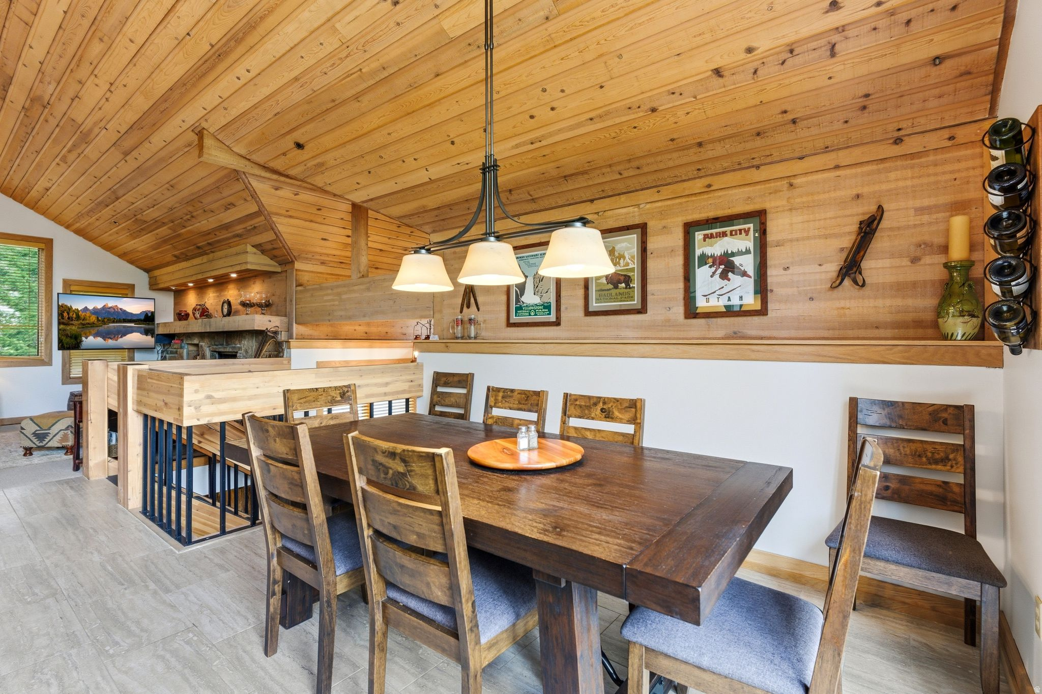 ASPEN HOLLOW CONDOS - Residential
