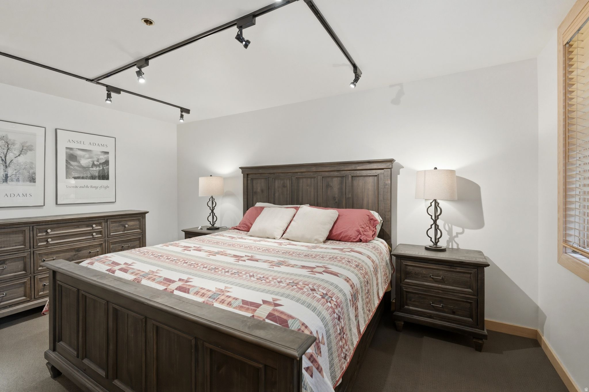 ASPEN HOLLOW CONDOS - Residential