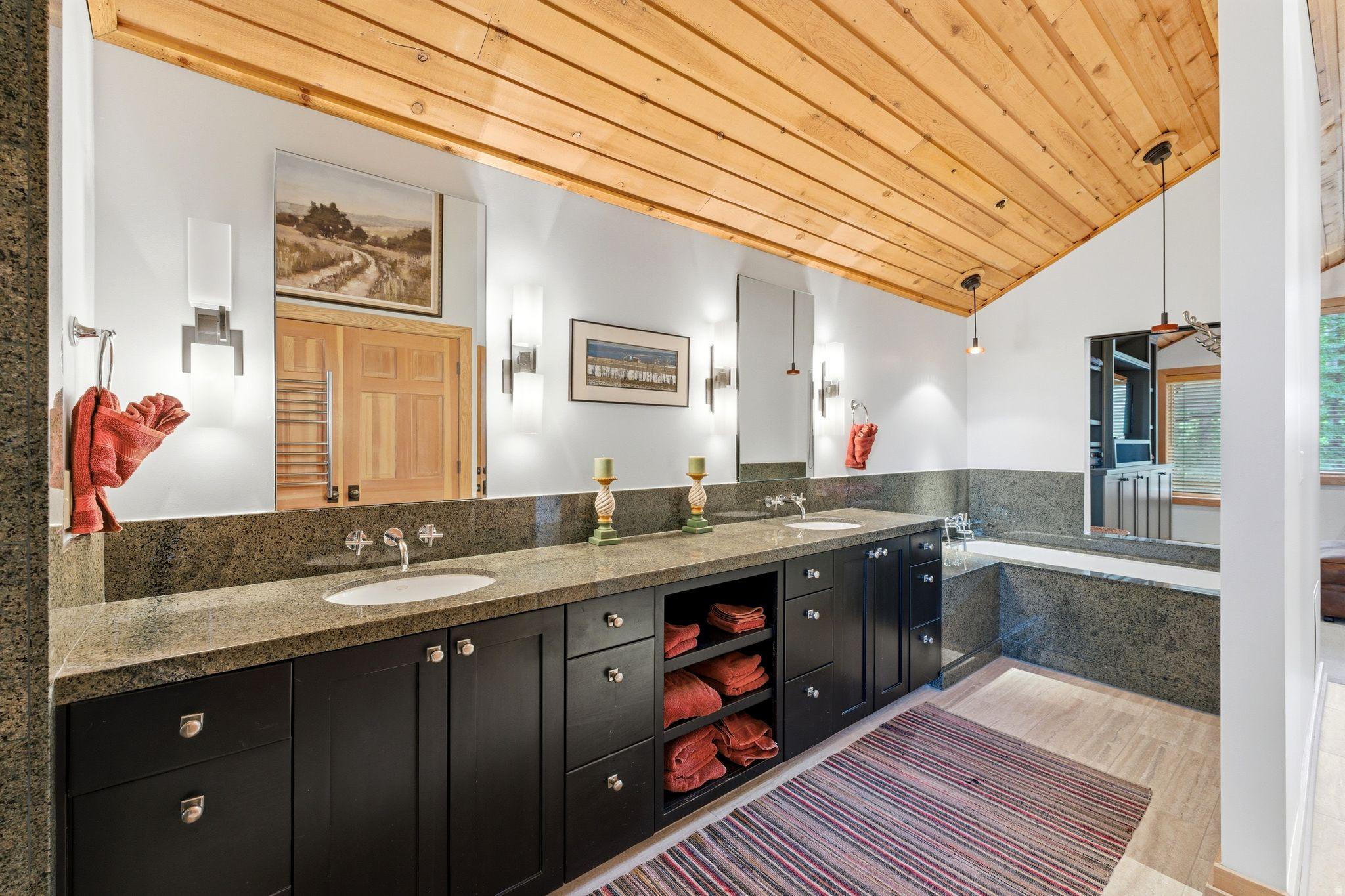 ASPEN HOLLOW CONDOS - Residential