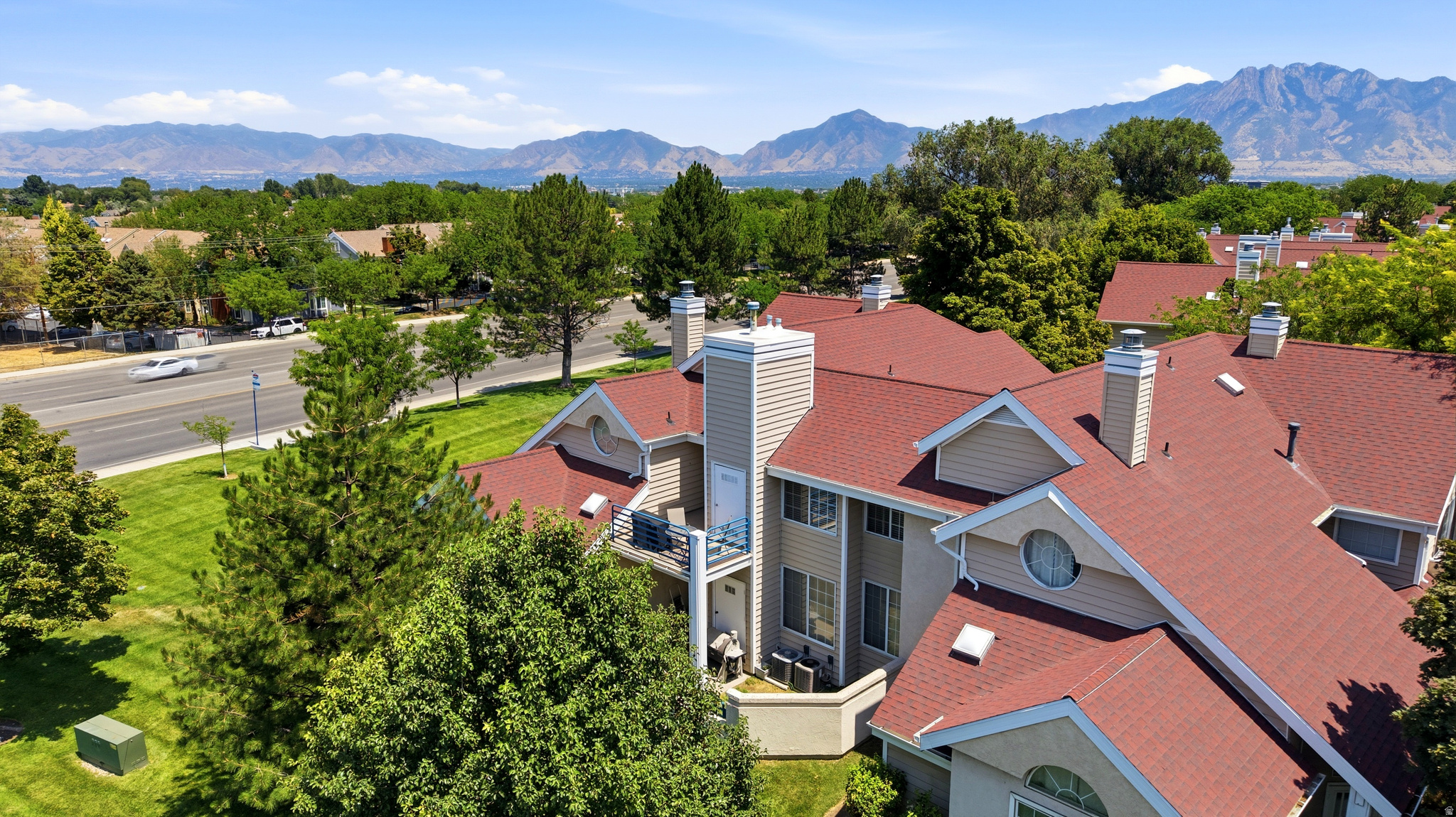 CROSSPOINTE - Residential