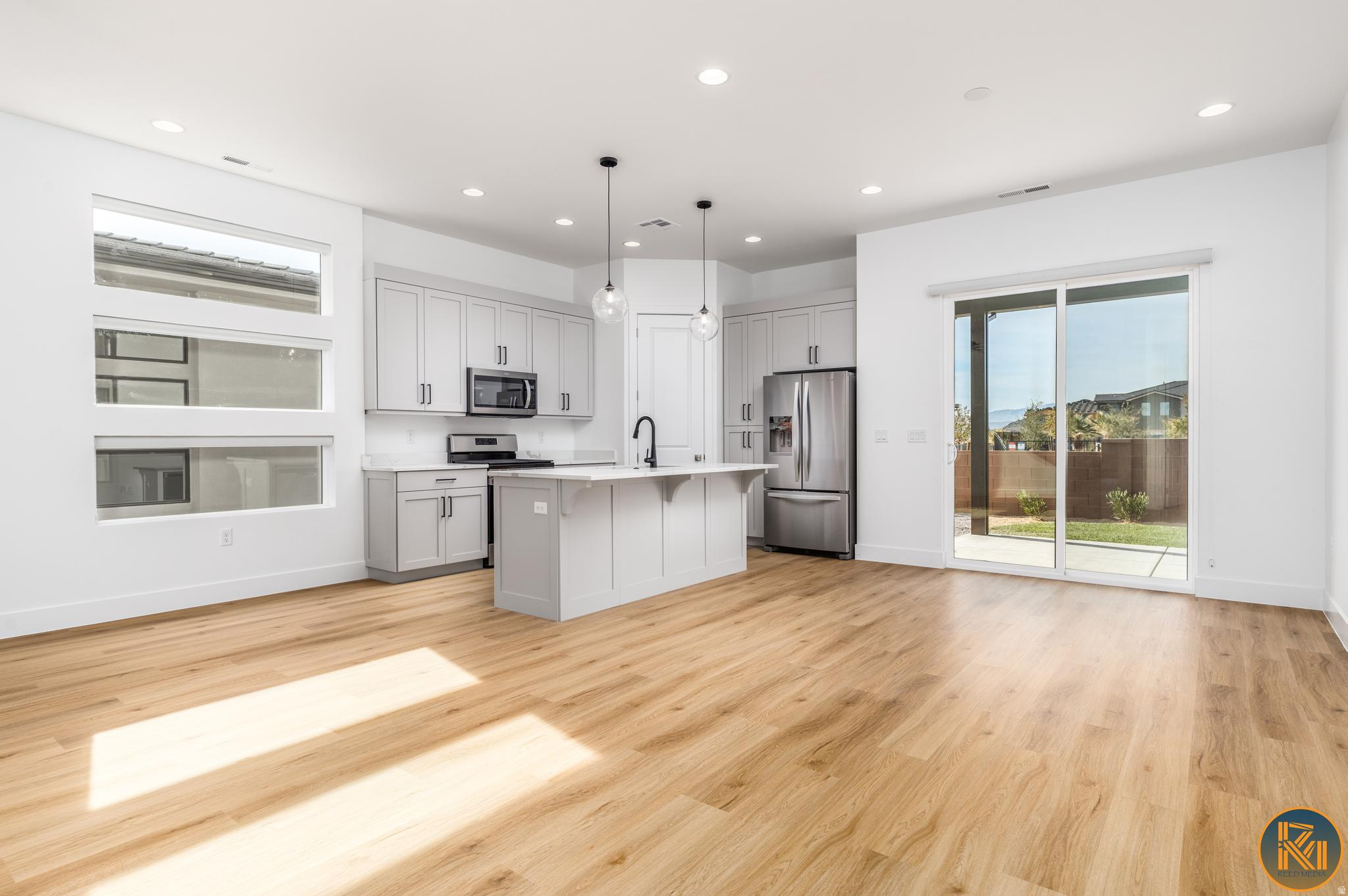 WOODLAND ESTATES PATIO HOMES PH 2 - Residential