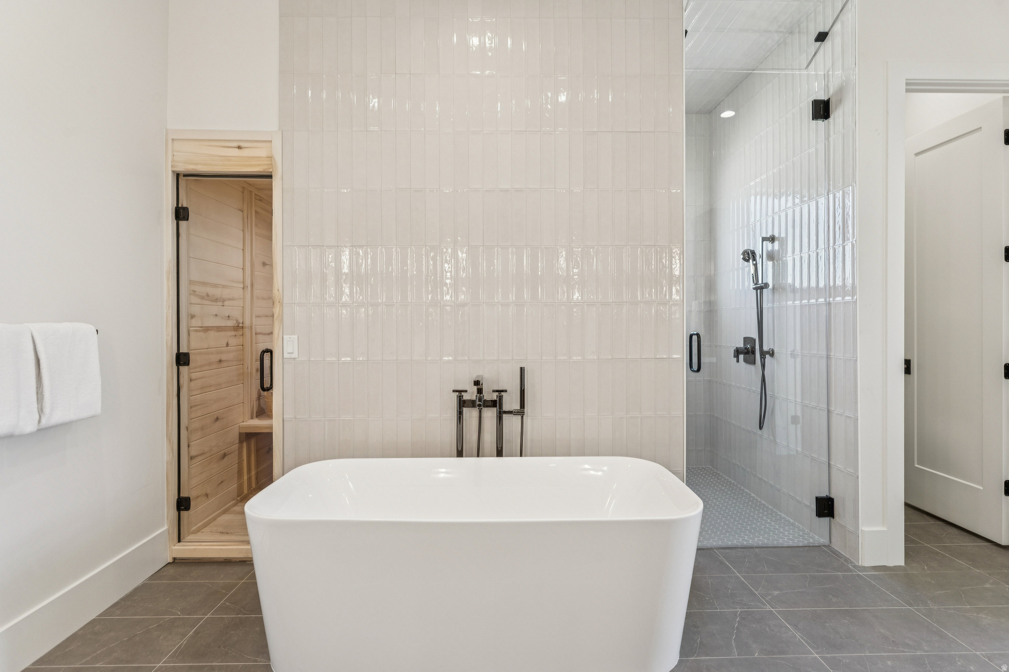 SILVER CREEK ESTATES - Residential