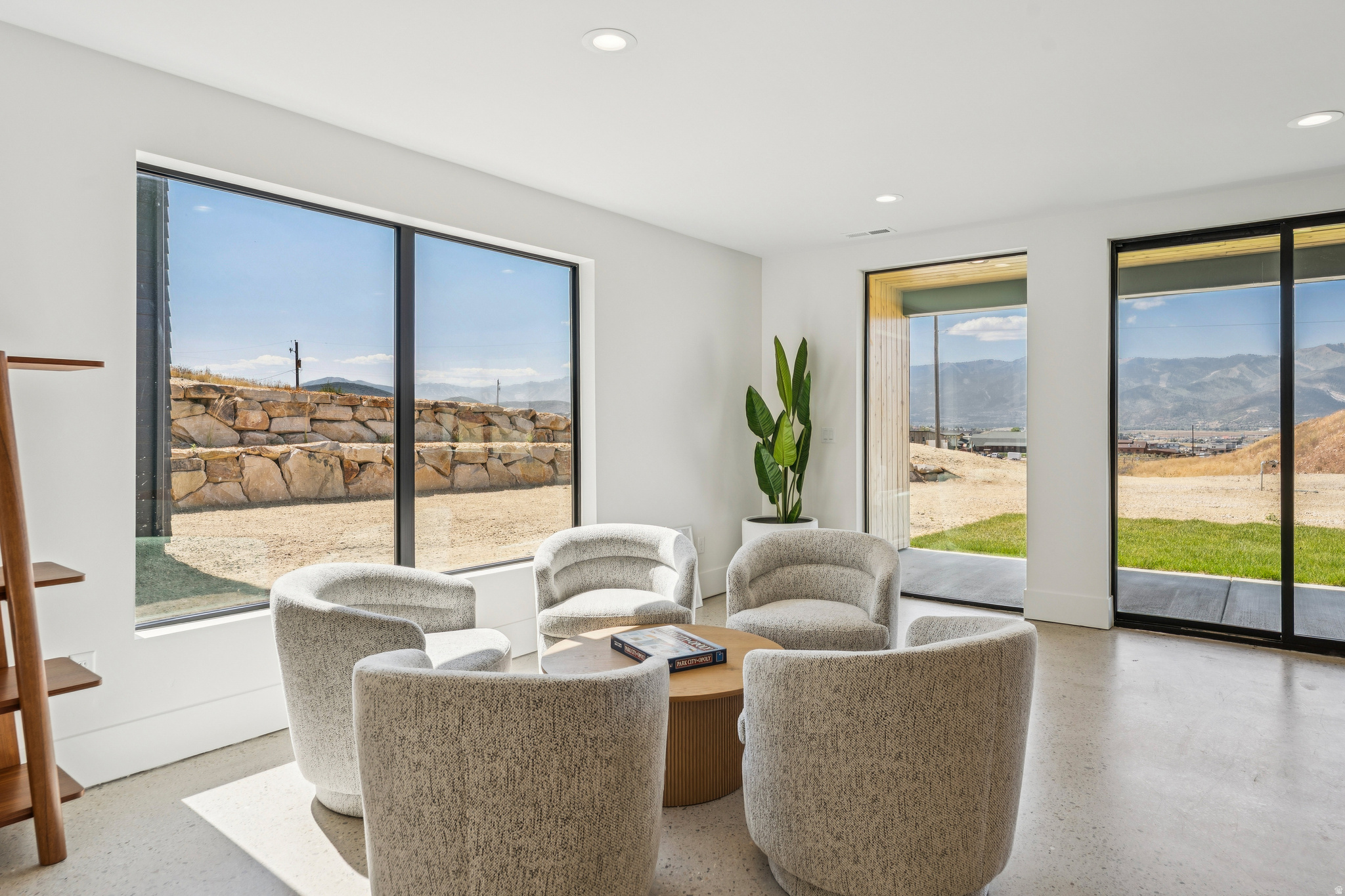 SILVER CREEK ESTATES - Residential