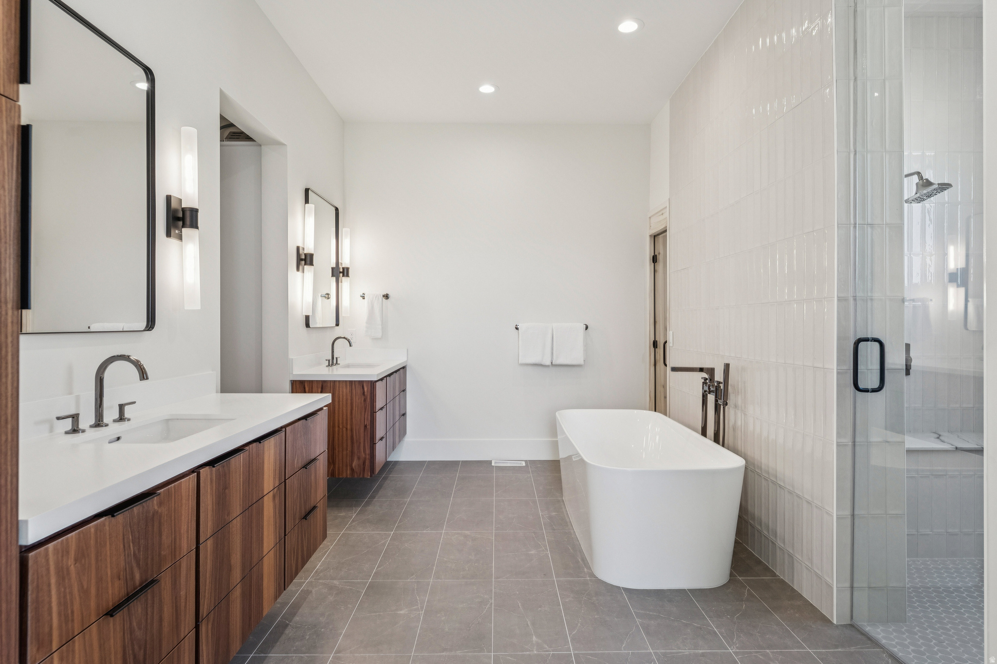 SILVER CREEK ESTATES - Residential
