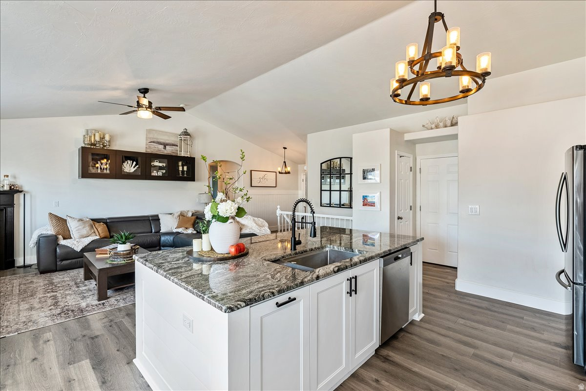 DIAMOND SUMMIT UNIT 1 - Residential