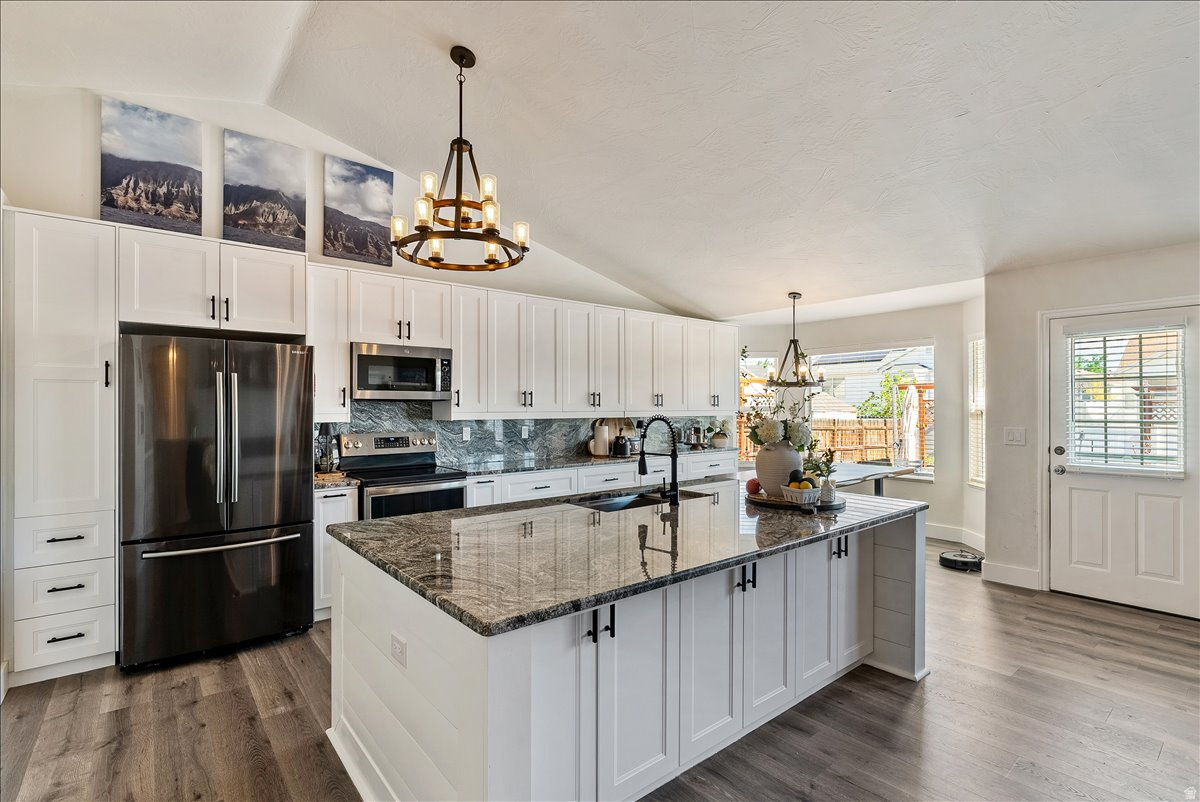 DIAMOND SUMMIT UNIT 1 - Residential