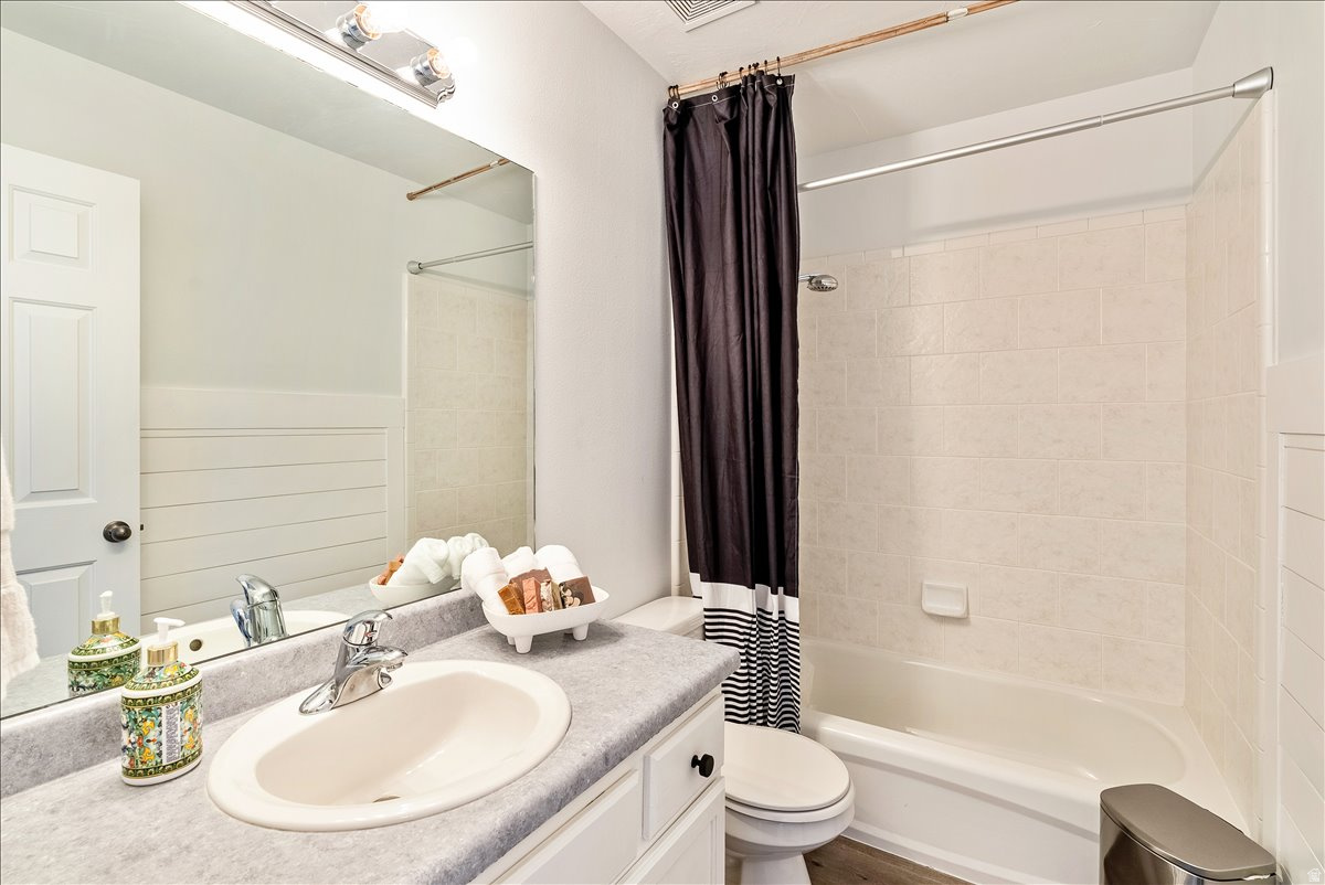 DIAMOND SUMMIT UNIT 1 - Residential