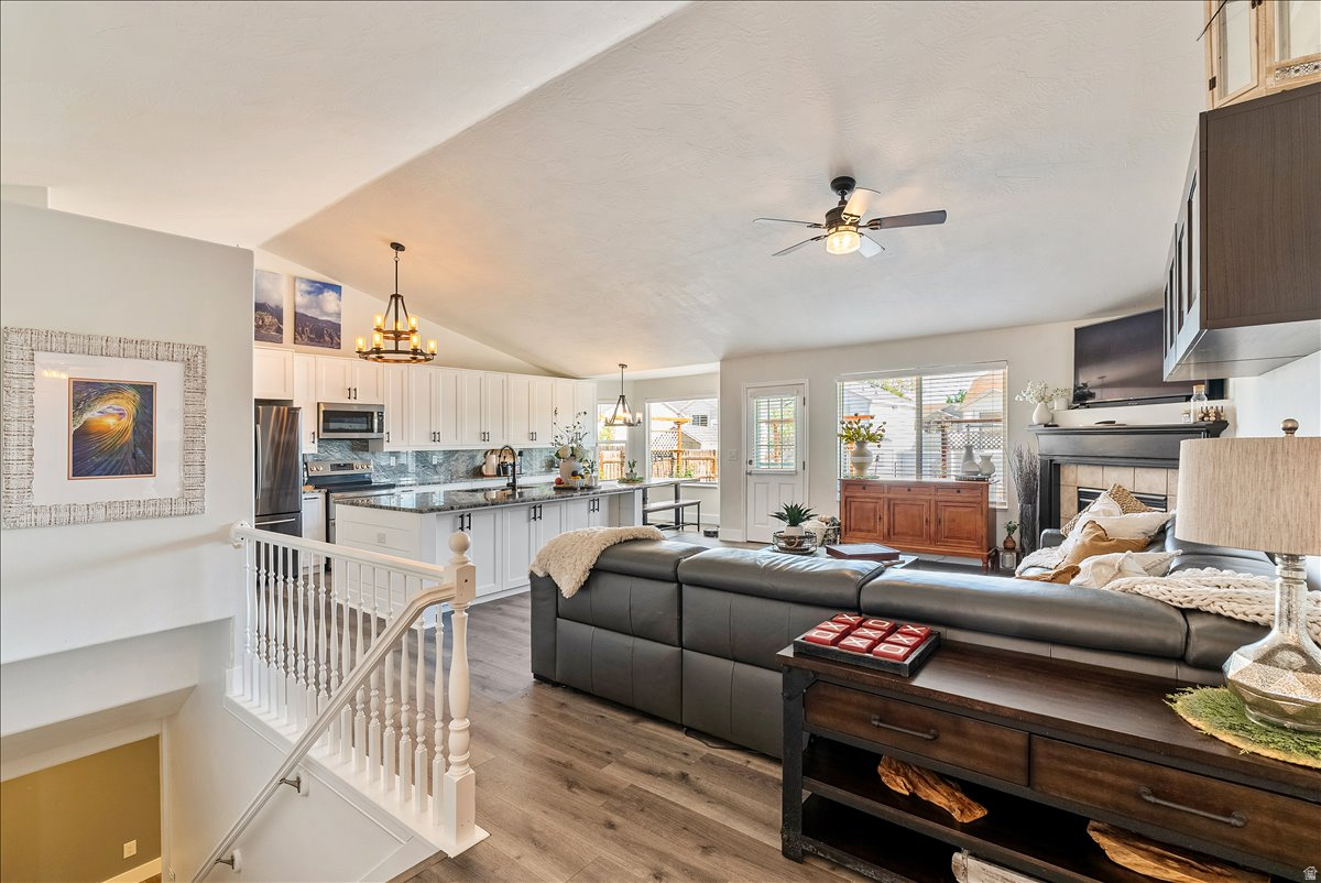 DIAMOND SUMMIT UNIT 1 - Residential