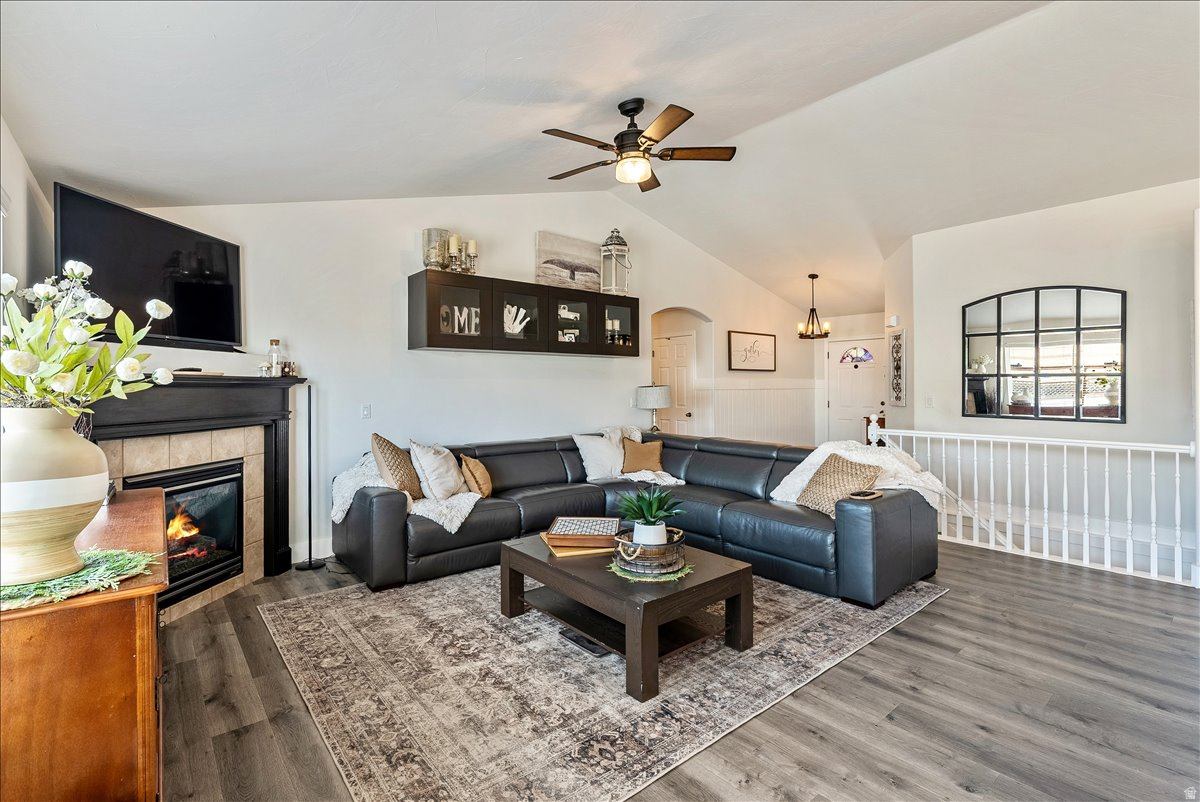 DIAMOND SUMMIT UNIT 1 - Residential