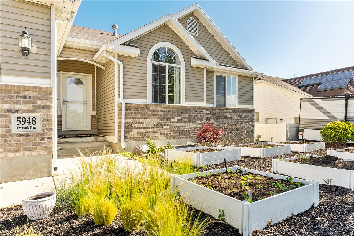 DIAMOND SUMMIT UNIT 1 - Residential