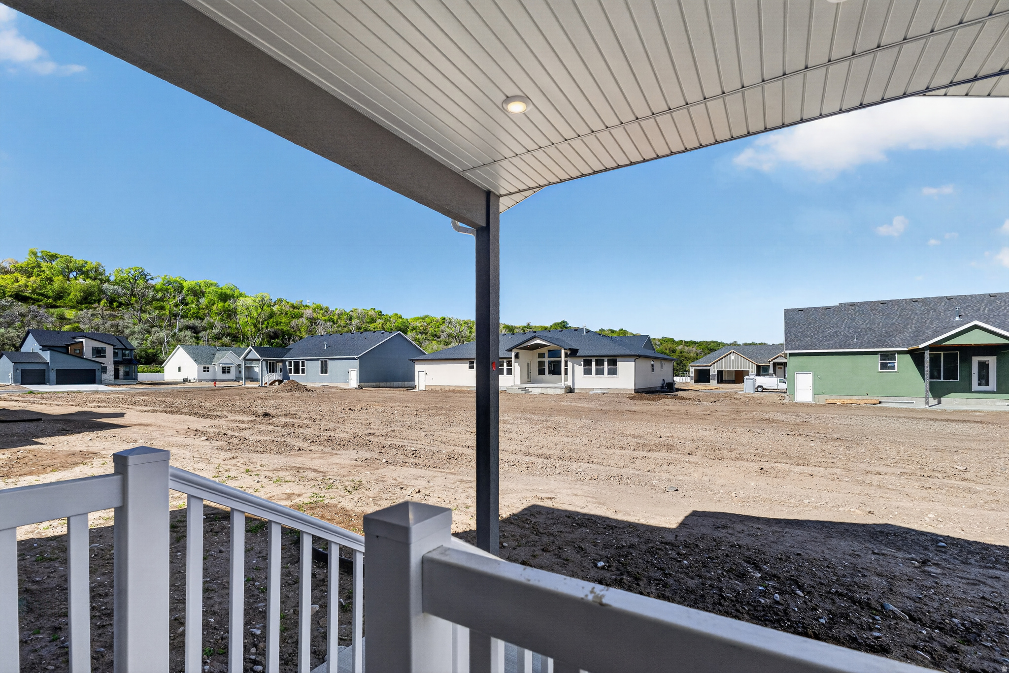 RIVERWOOD - Residential