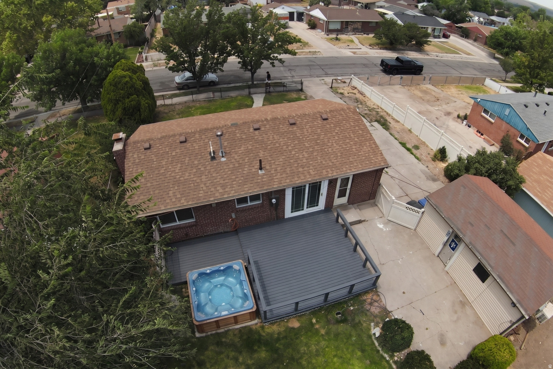 LAKE RIDGE - Residential