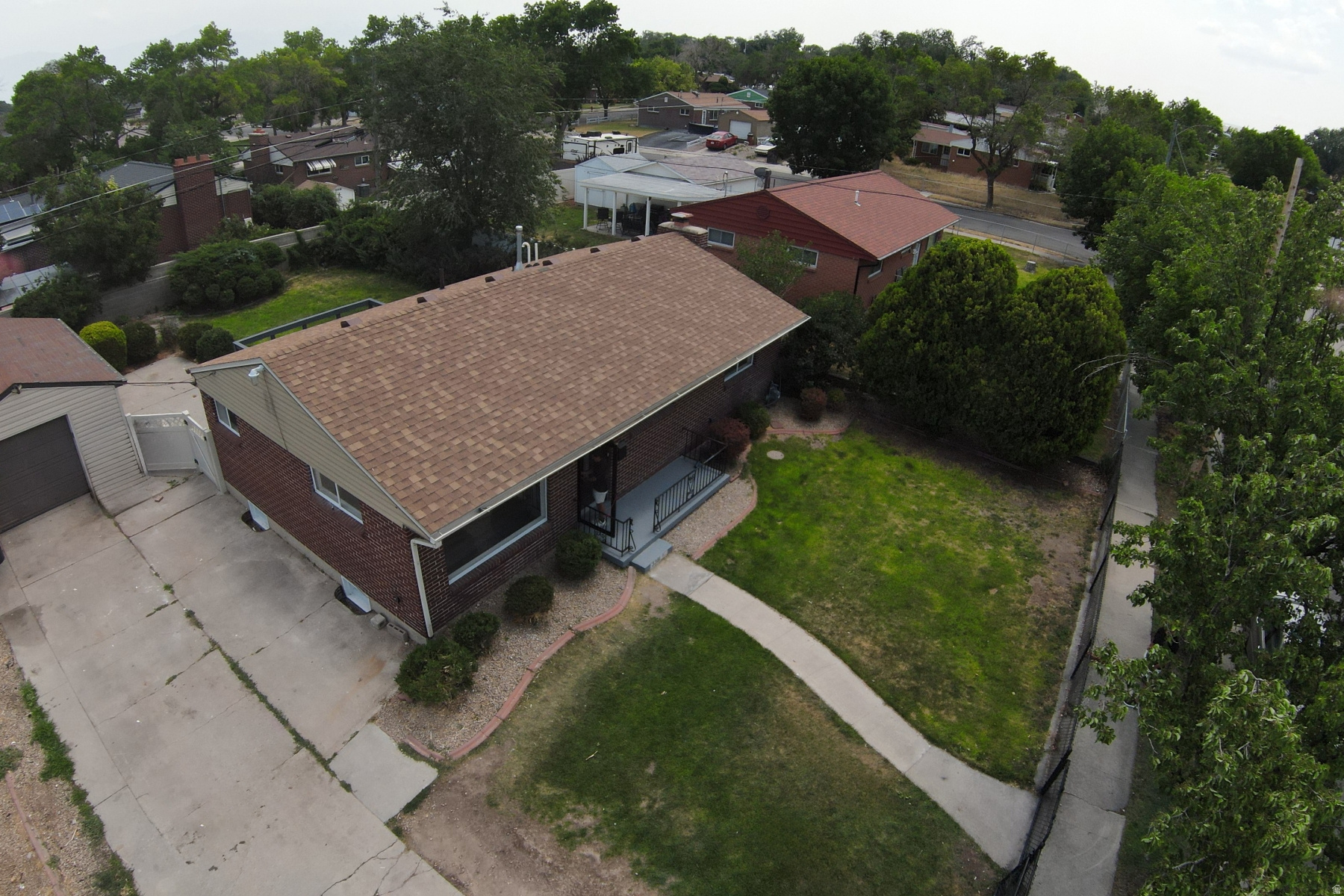 LAKE RIDGE - Residential