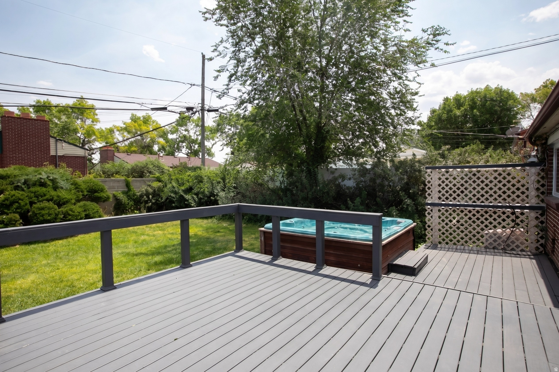 LAKE RIDGE - Residential