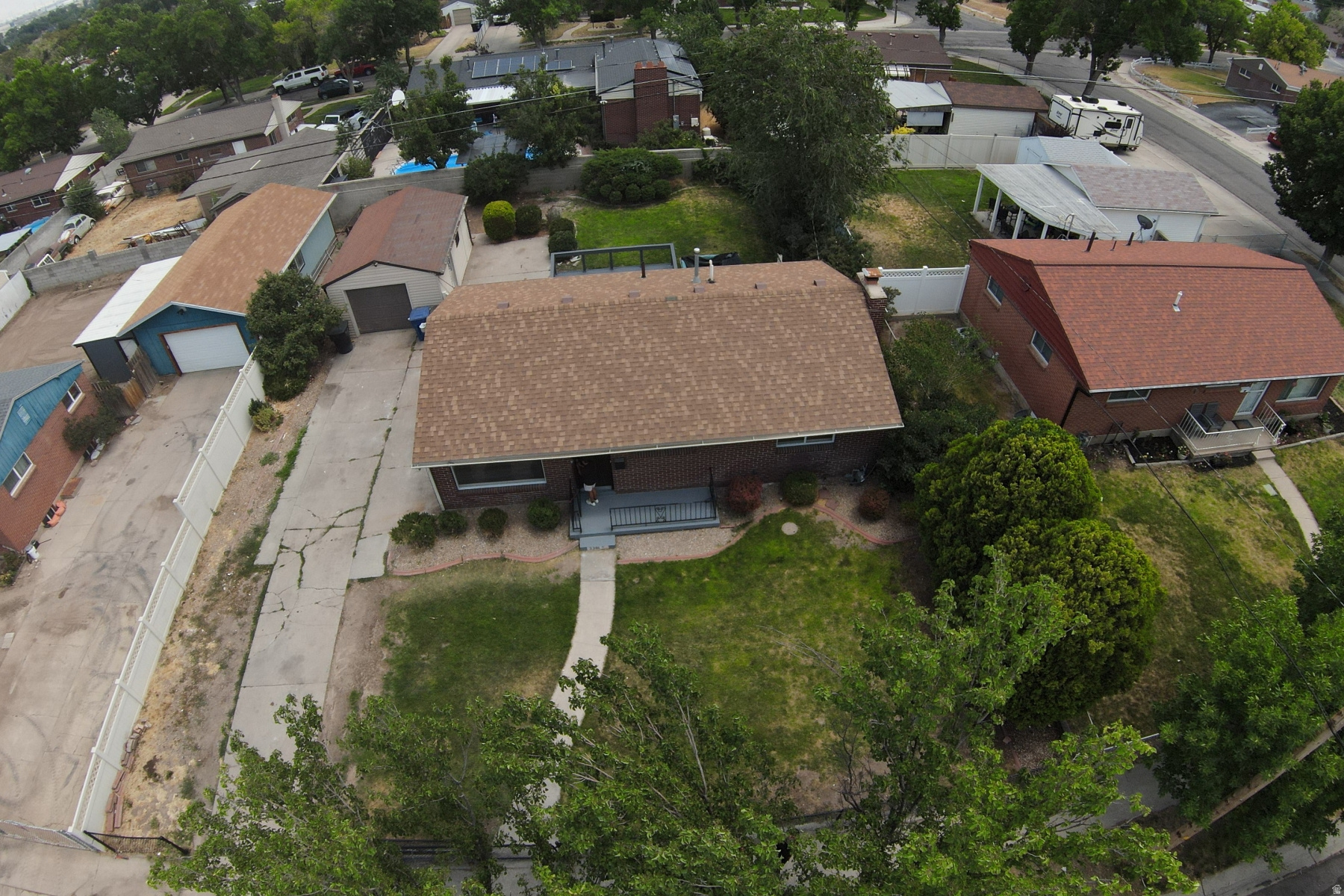 LAKE RIDGE - Residential