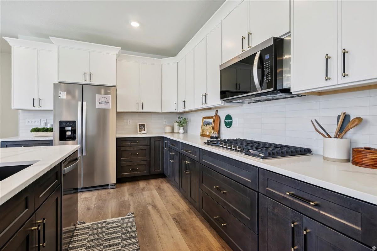 HERONS LANDING - Residential