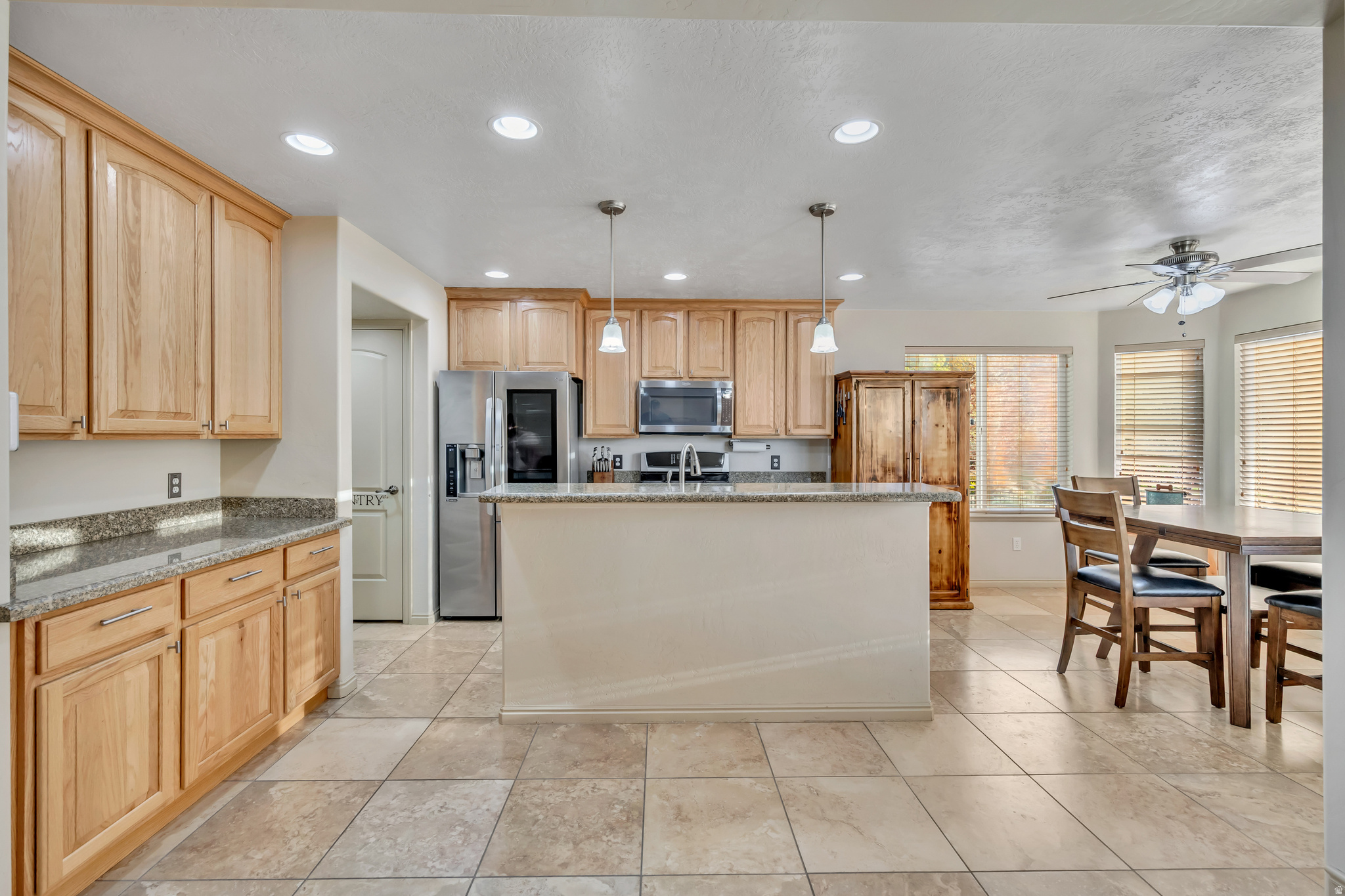 ELK RIDGE - Residential