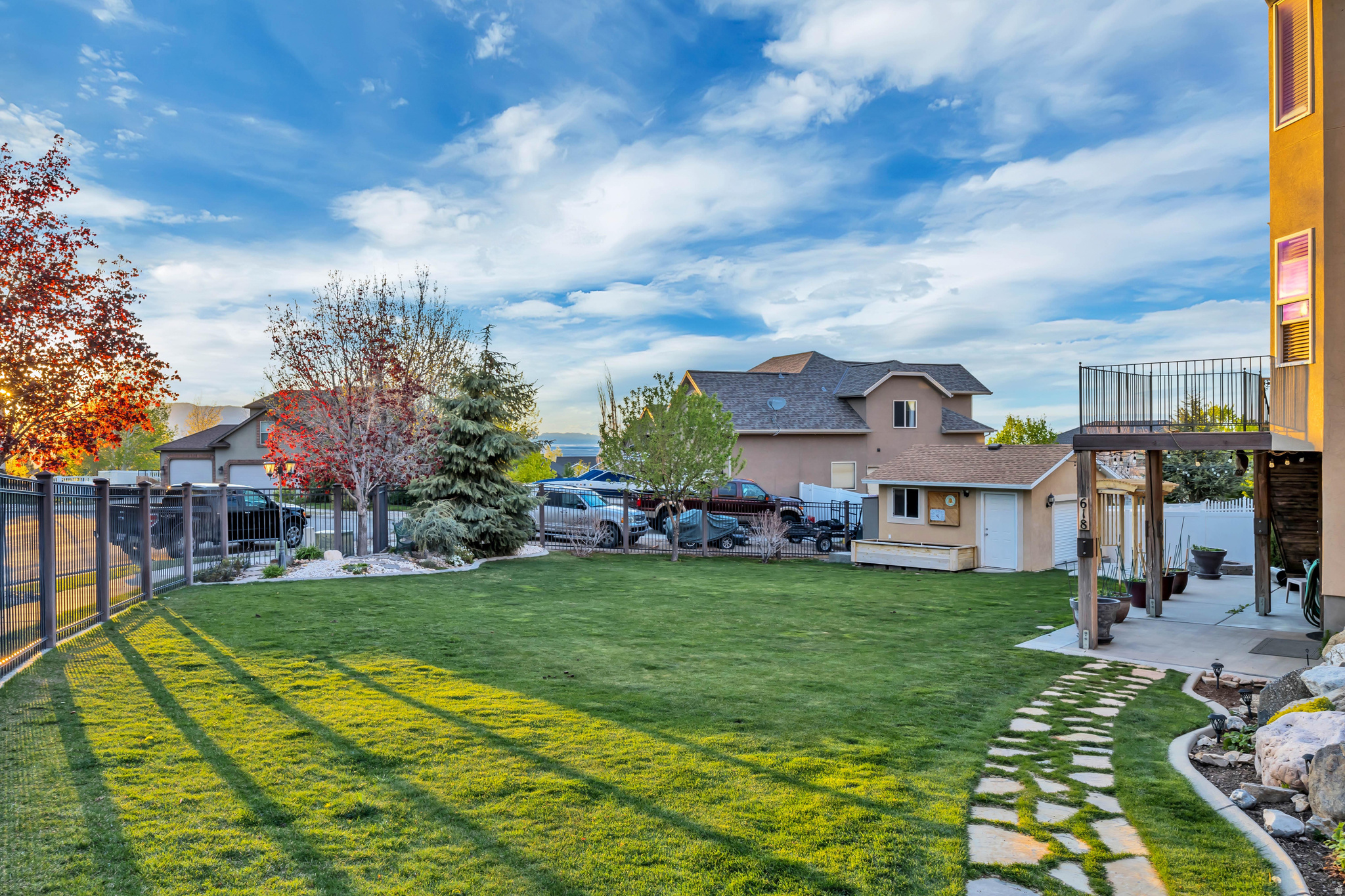 ELK RIDGE - Residential
