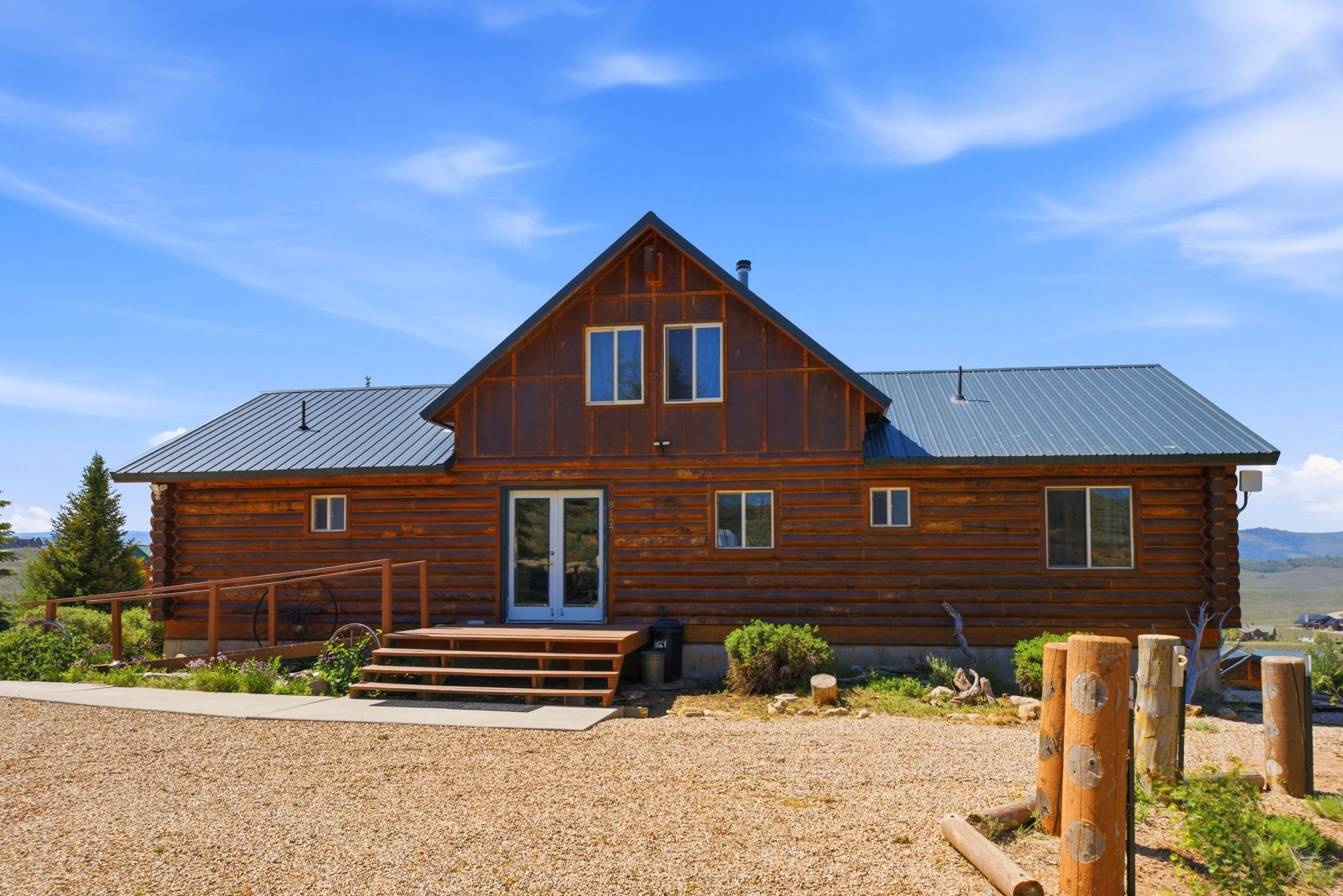 STRAWBERRY LAKEVIEW - Residential