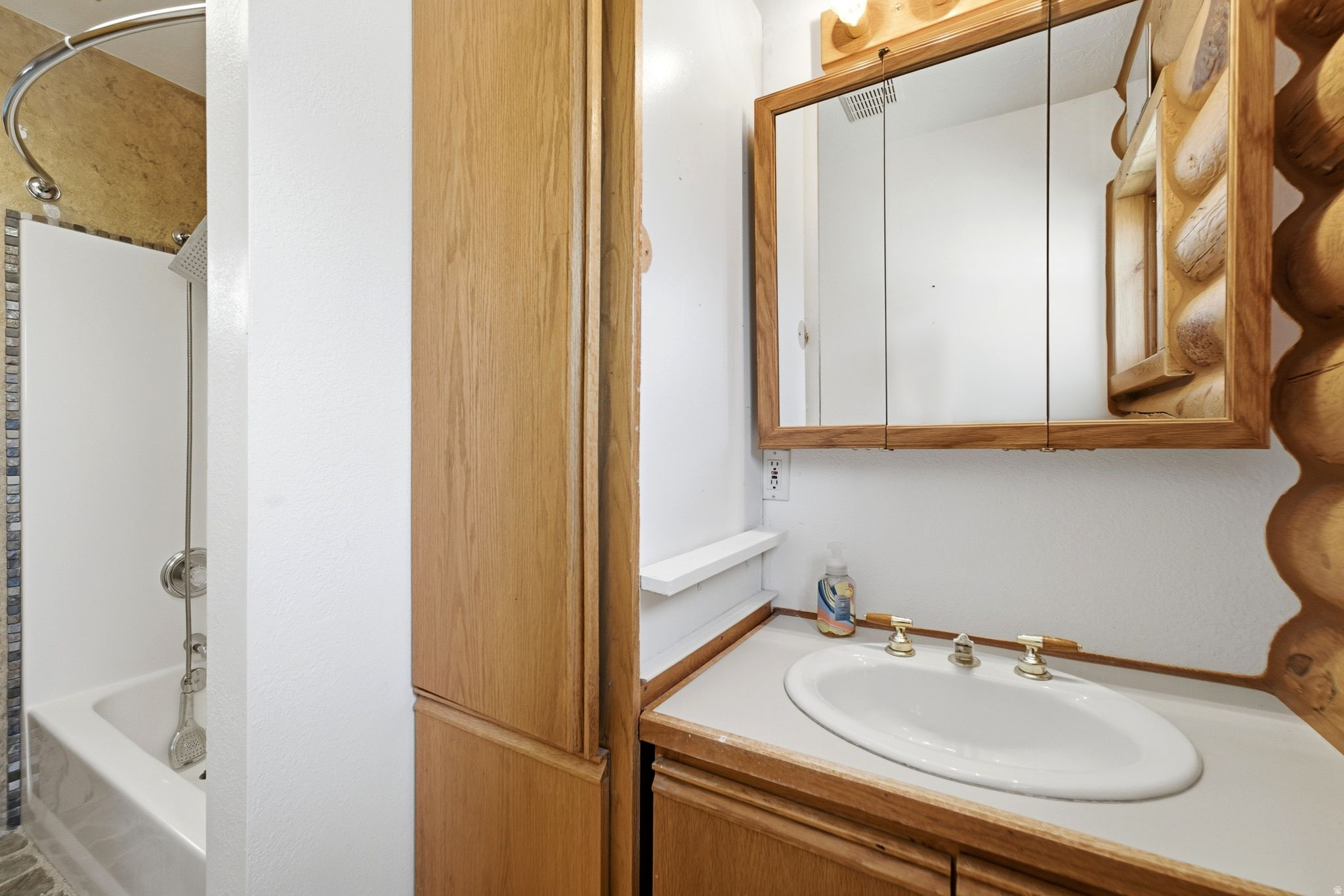 STRAWBERRY LAKEVIEW - Residential