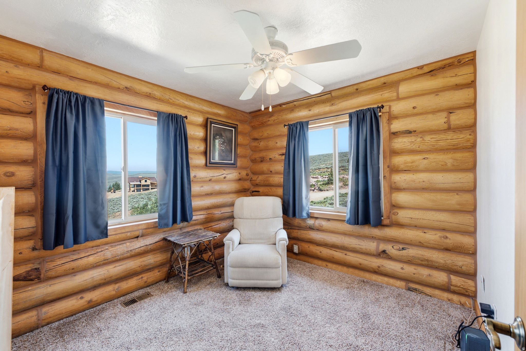 STRAWBERRY LAKEVIEW - Residential
